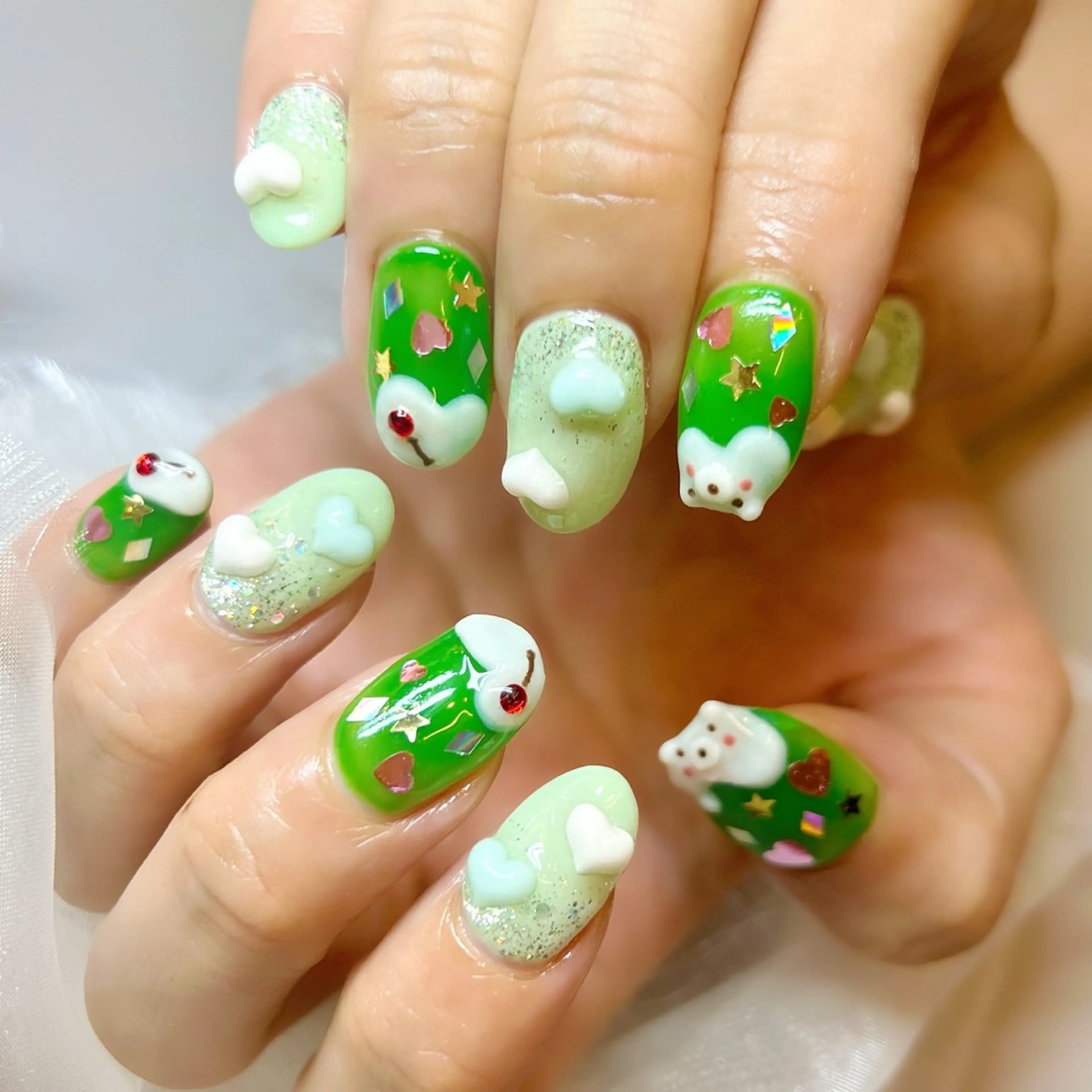ネイル ハンドネイル clover nailのネイルデザイン
