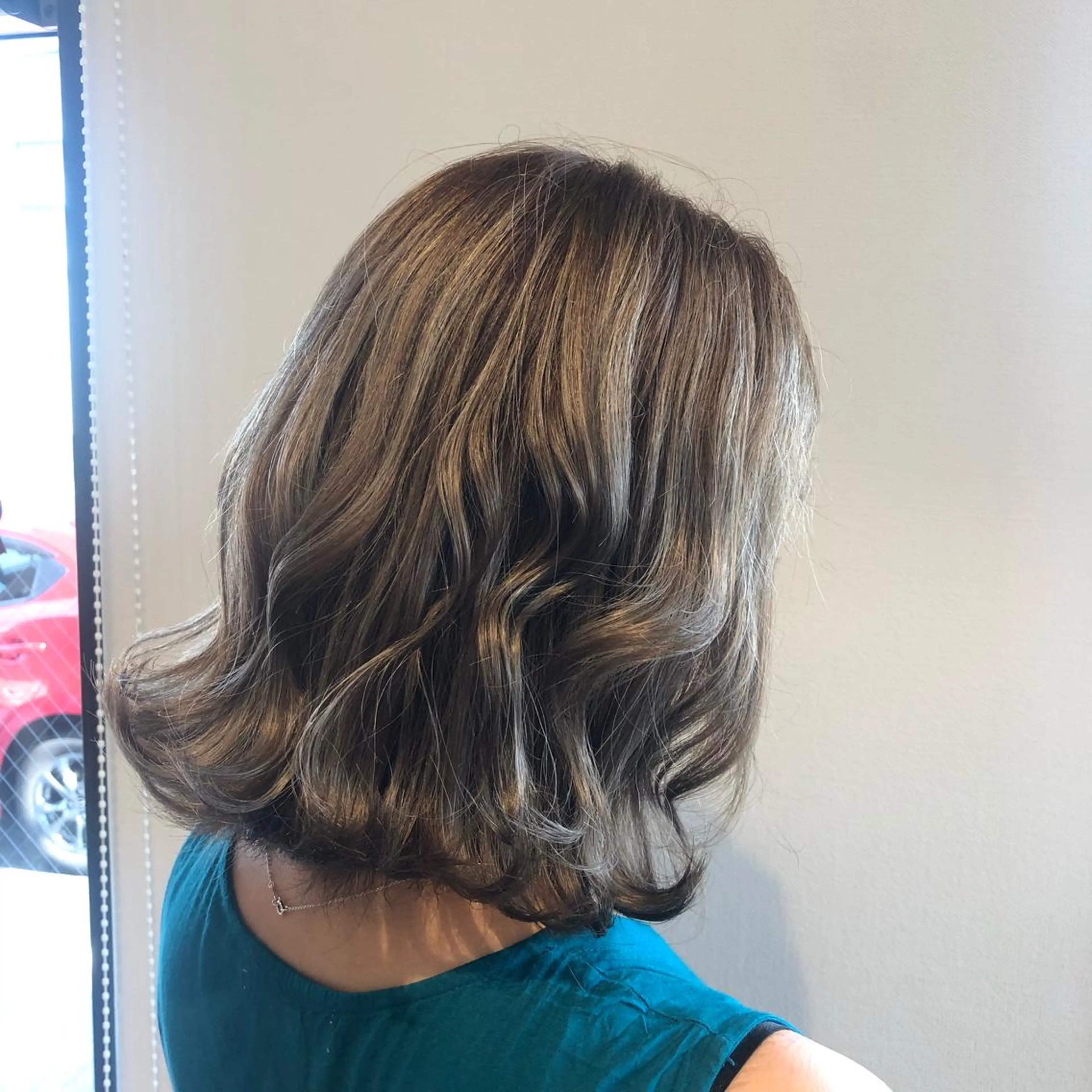 ミディアム カラー ブリーチ ヘアカラー ☁️Stylist Karin☁️のヘアスタイル