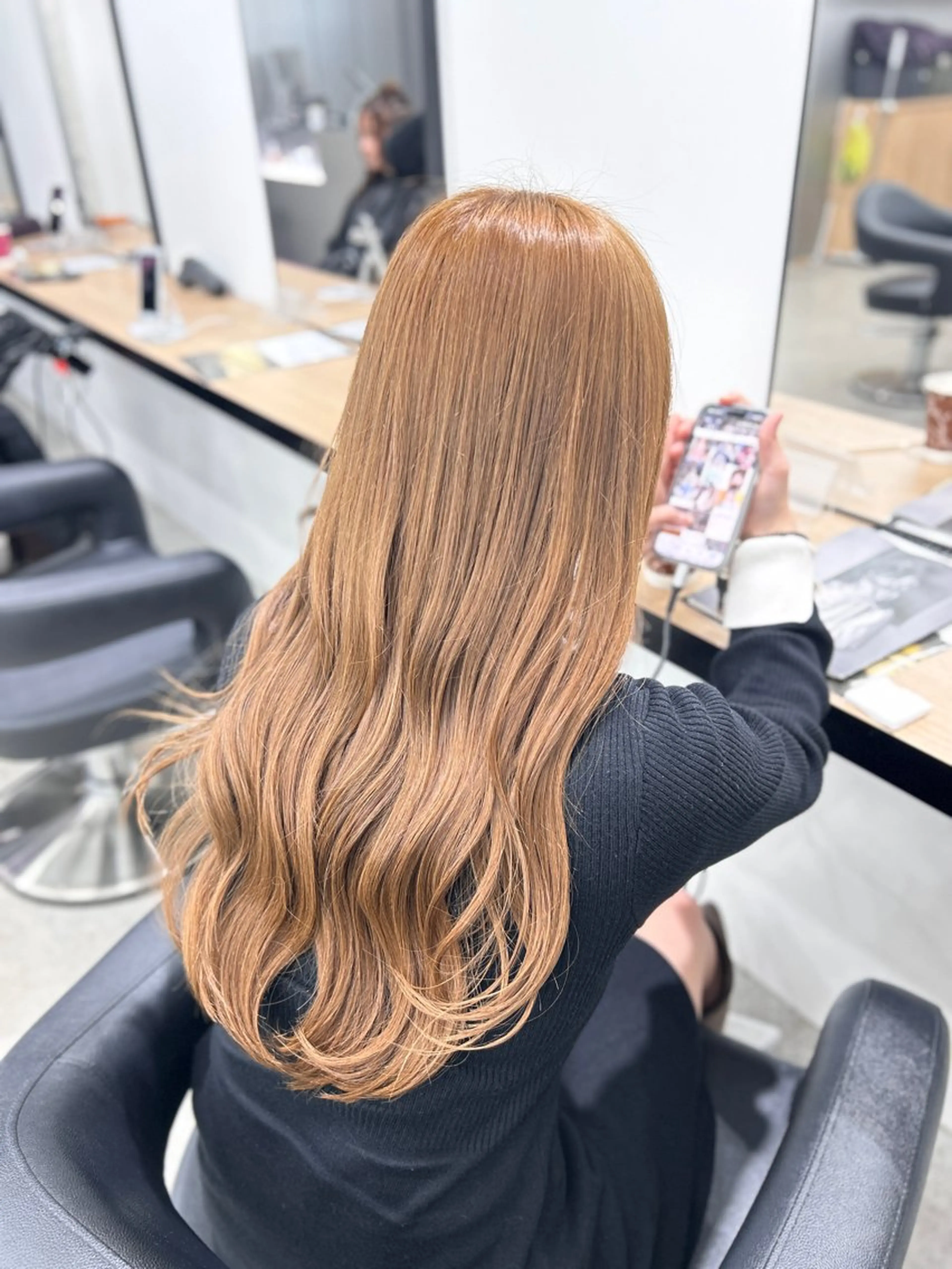 カラー ヘアカラー ハイトーン/ベージュ デザイン/りくとのヘアスタイル