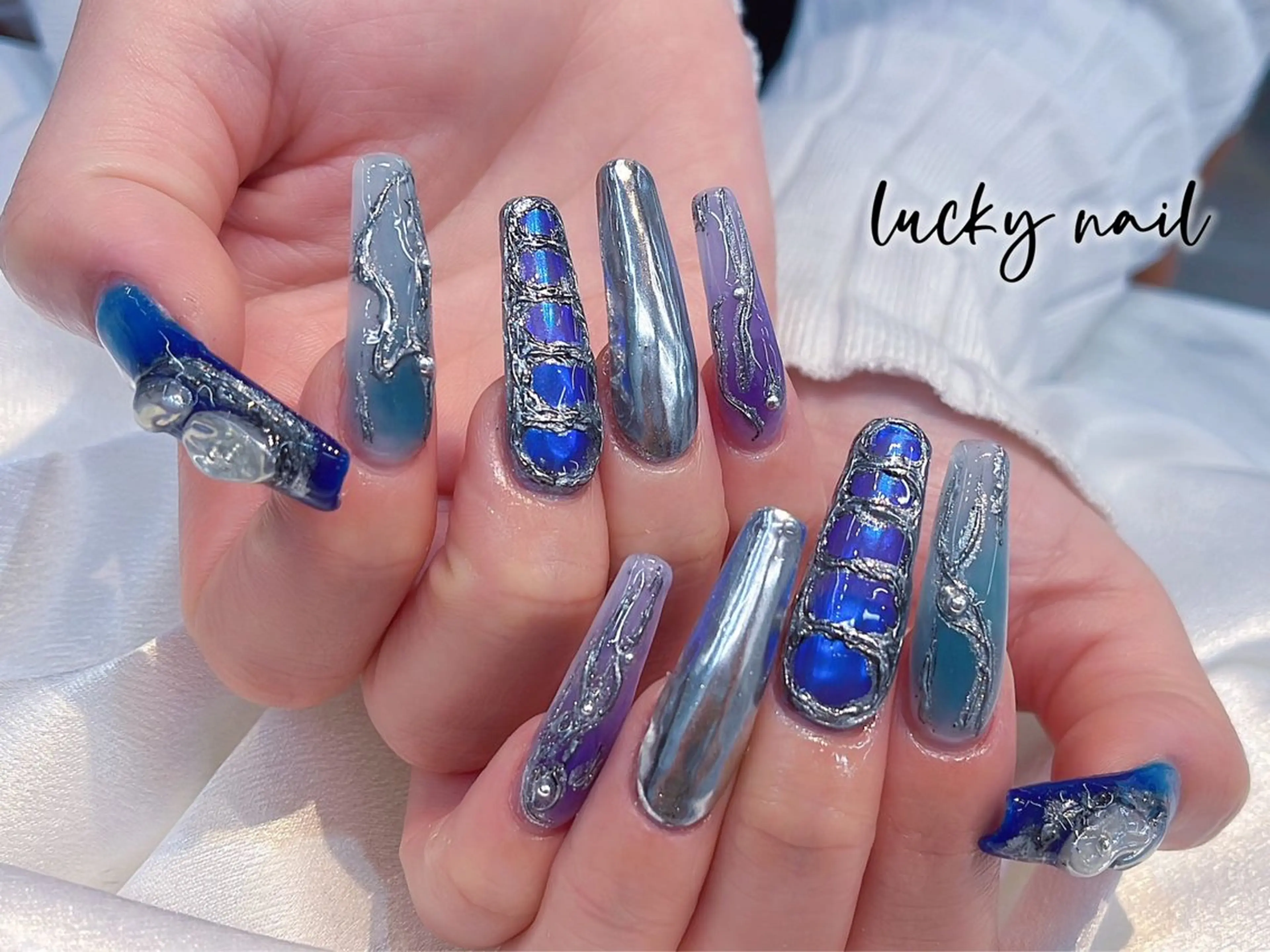 ネイル チークネイル 長さ出し ジェルネイル マグネットネイル 持ち込み ハンドネイル ハンドケア Lucky nail  小林和希のネイルデザイン
