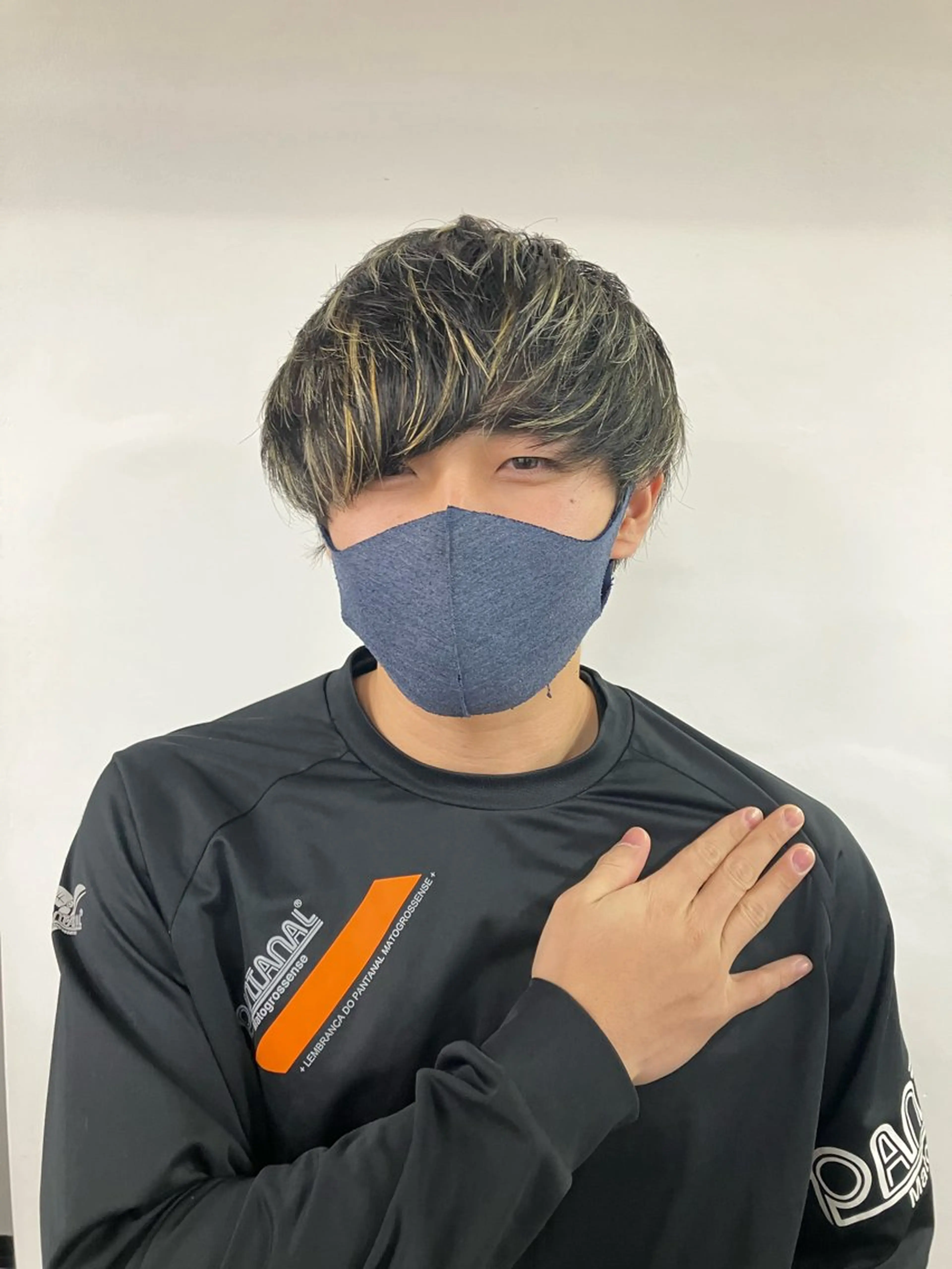 ショート カラー ハイライトカラー ハイライト 段下 航一郎のヘアスタイル