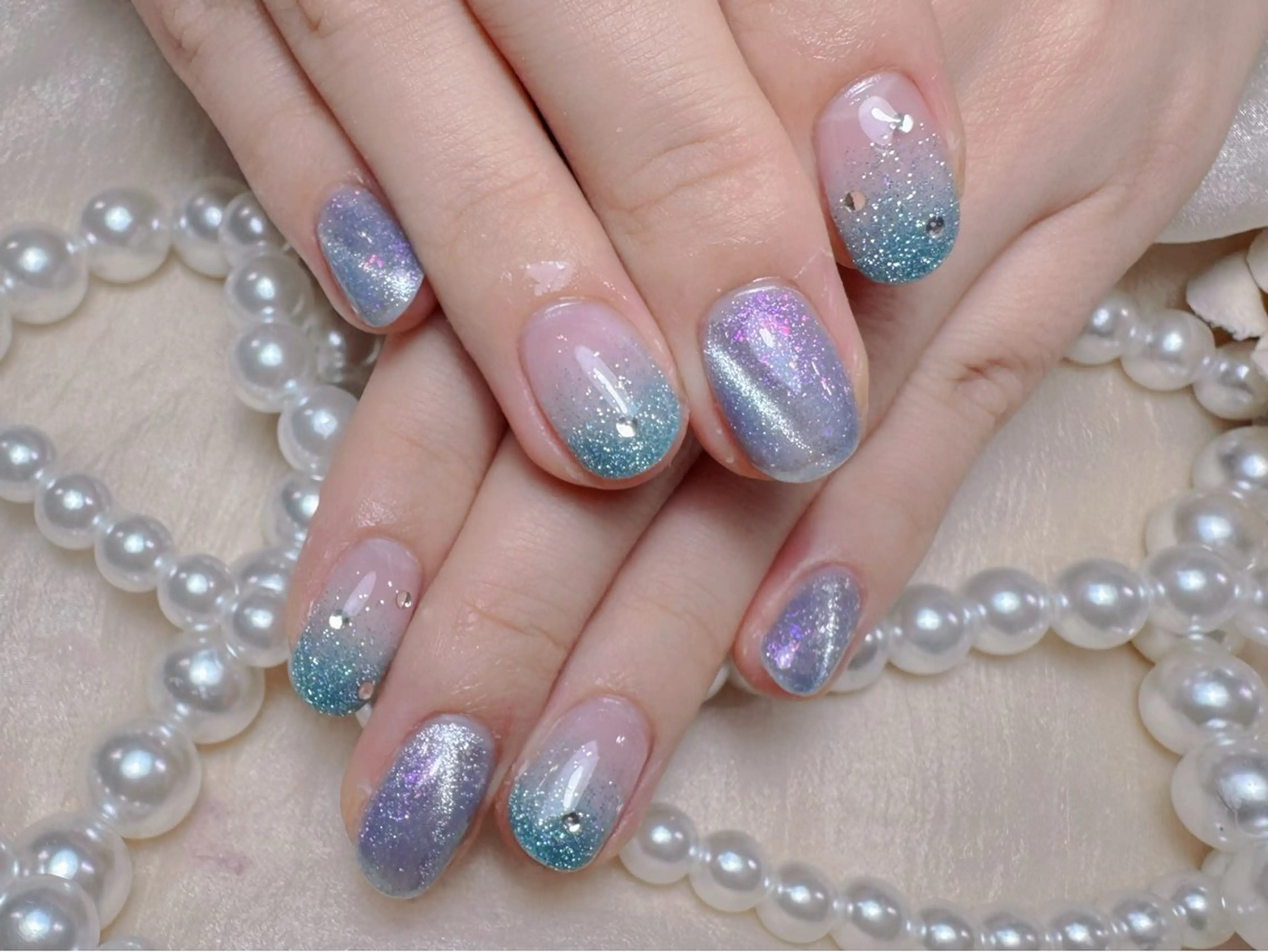 ネイル ハンドネイル マジックミラー所属・マジック ミラーのネイルデザイン