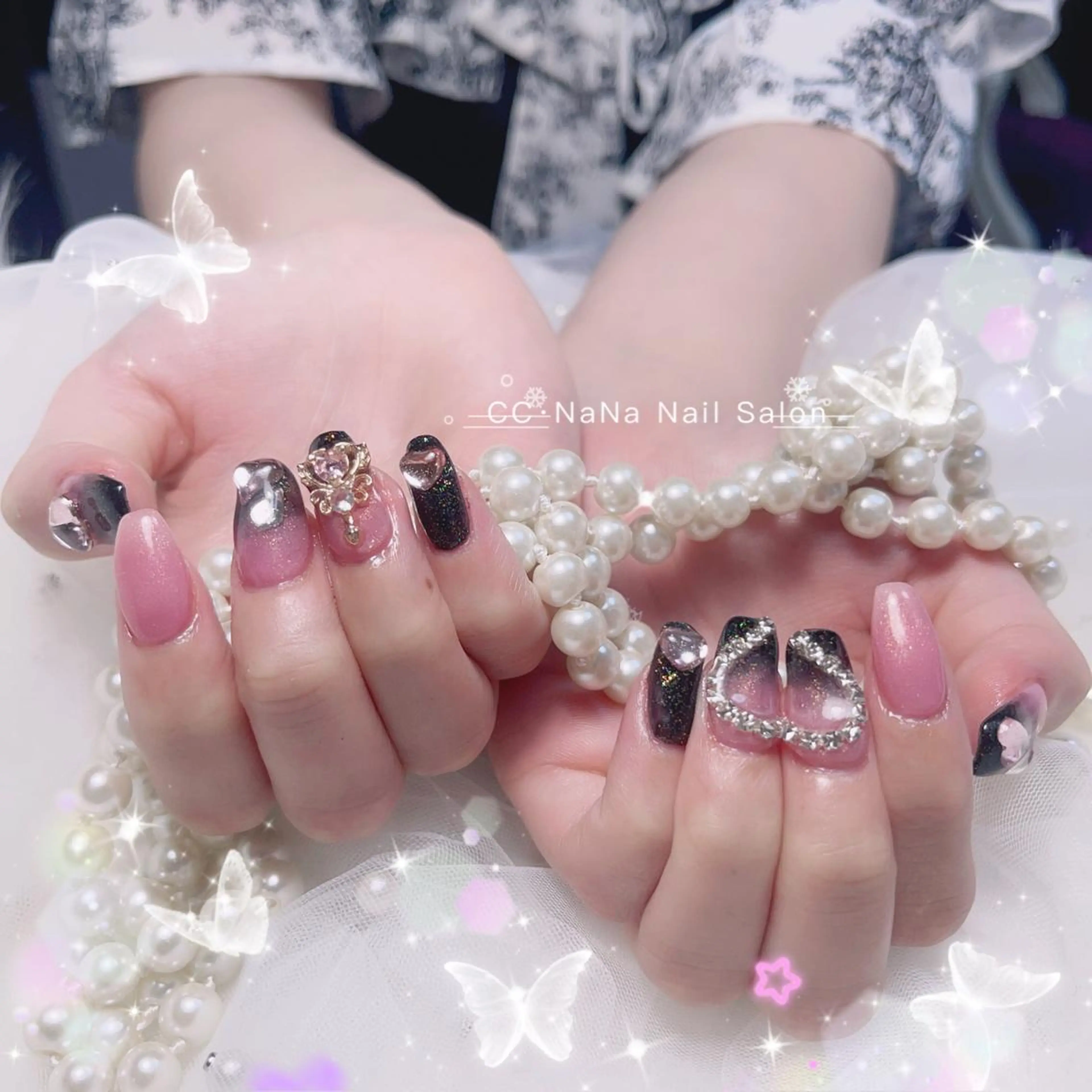 ネイル チークネイル フラッシュネイル ハート キラキラネイル 韓国ネイル ハンドネイル CCNaNaスカルプ 長さだし専門💎Yoのネイルデザイン