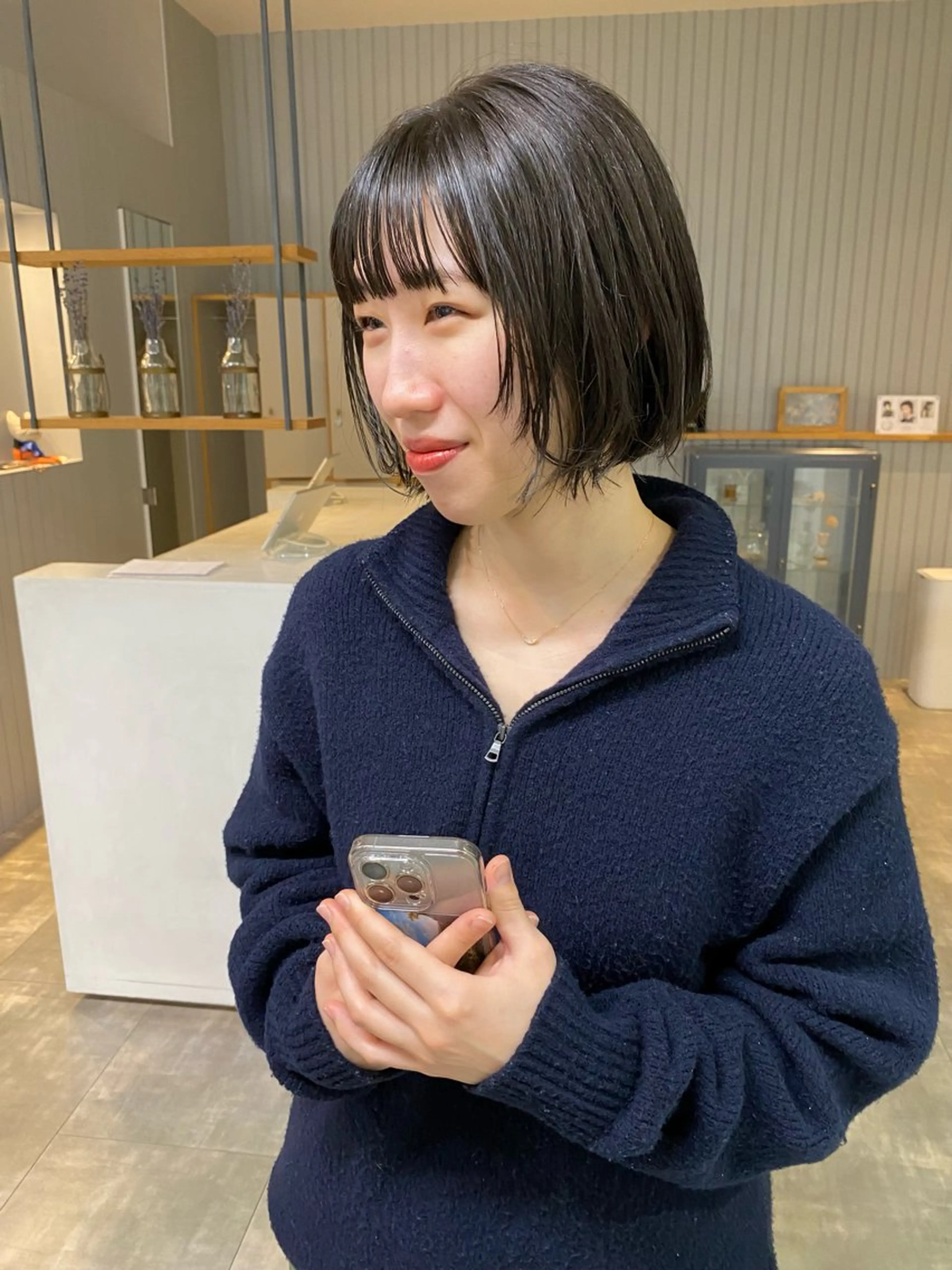 ショート カラー 透明感カラー 加藤 真由のヘアスタイル