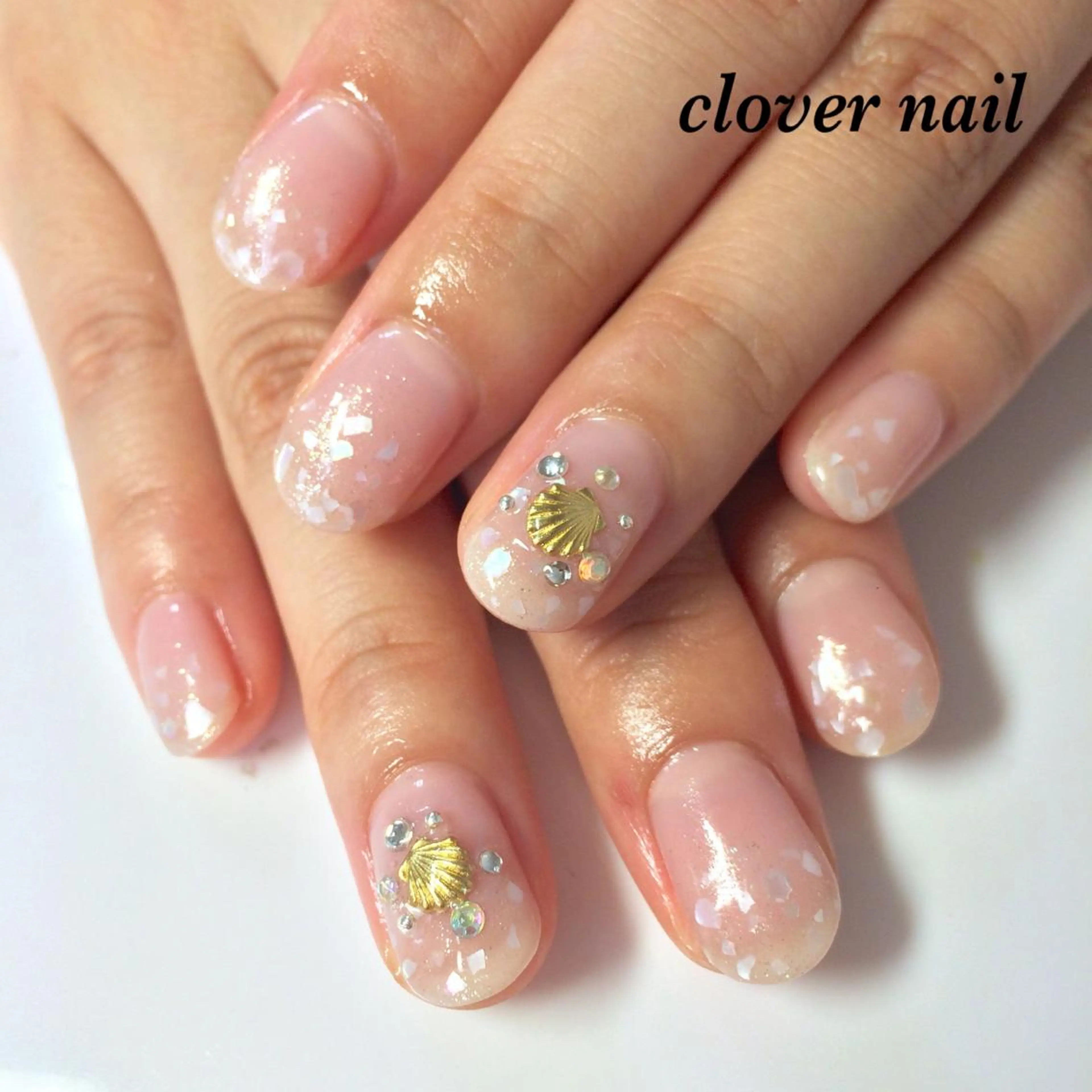 ネイル clover nailのネイルデザイン