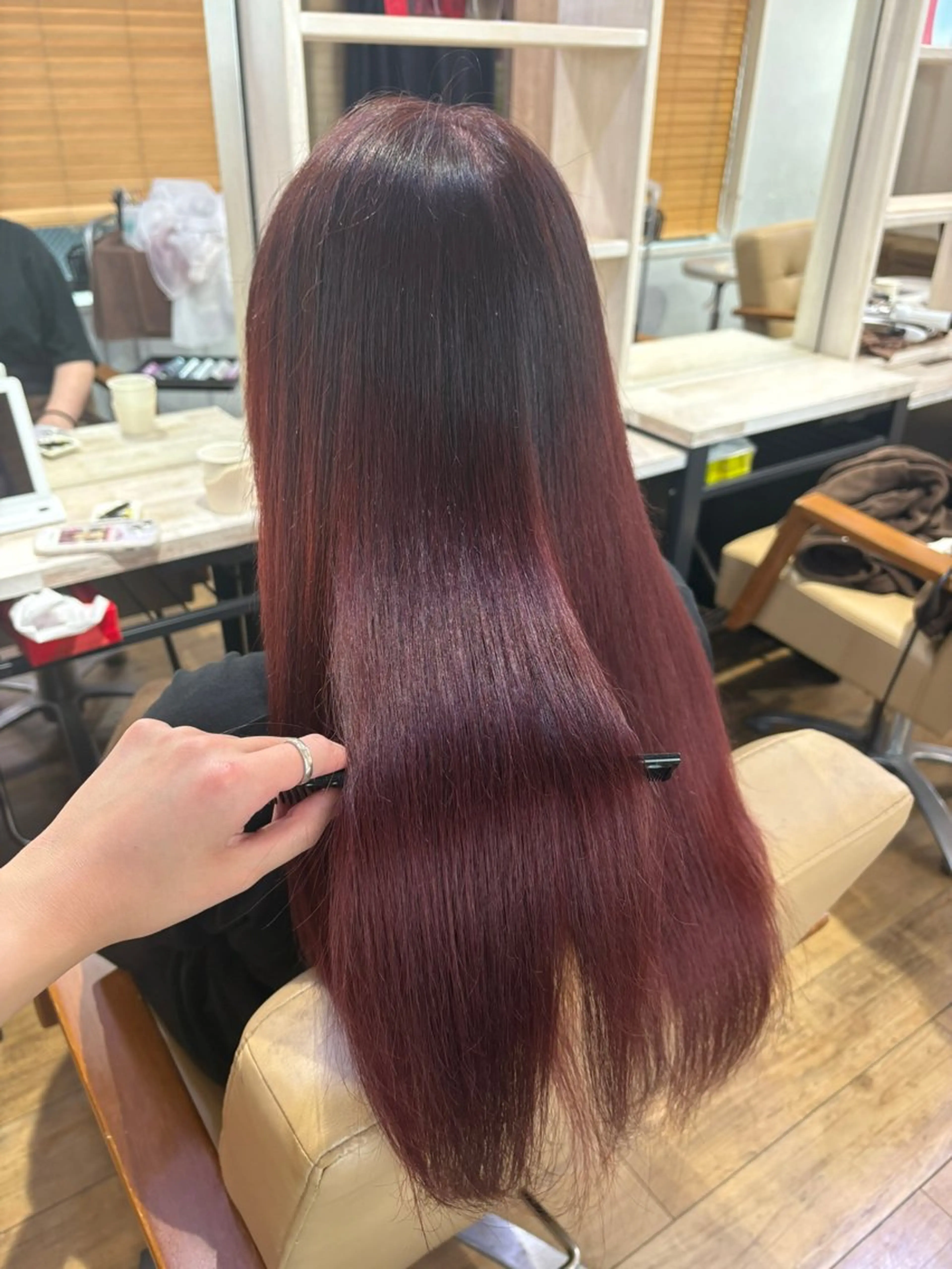 ロング ヘアカラー トリートメント Lapis所属・韓国レイヤーカット/ AIRIのヘアスタイル