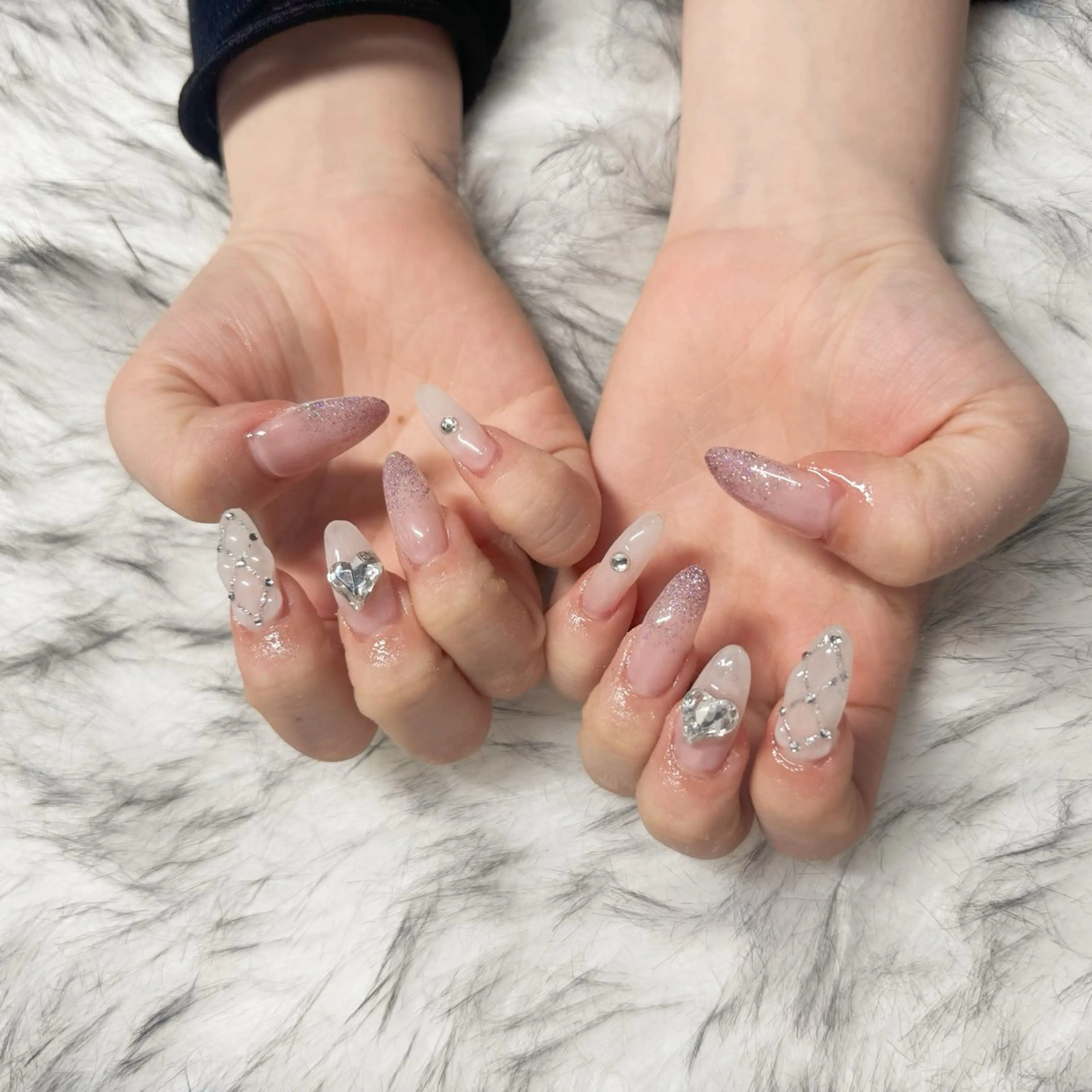 ロング ハンドネイル mao .のネイルデザイン