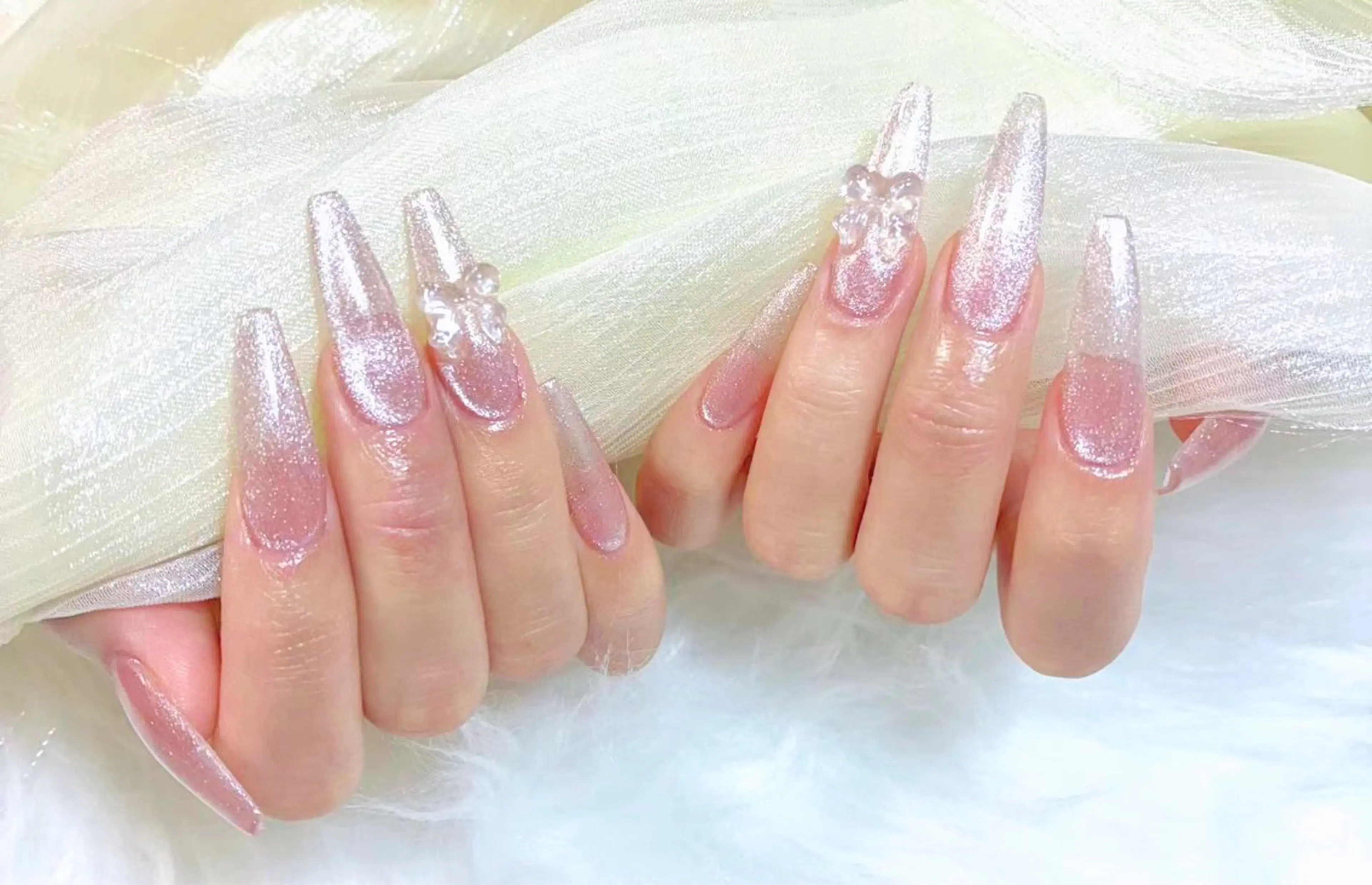 ネイル アニマル柄 チークネイル フラッシュネイル フットネイル フレンチネイル ハンドネイル B·U Nail大宮 長さだし専門店のネイルデザイン