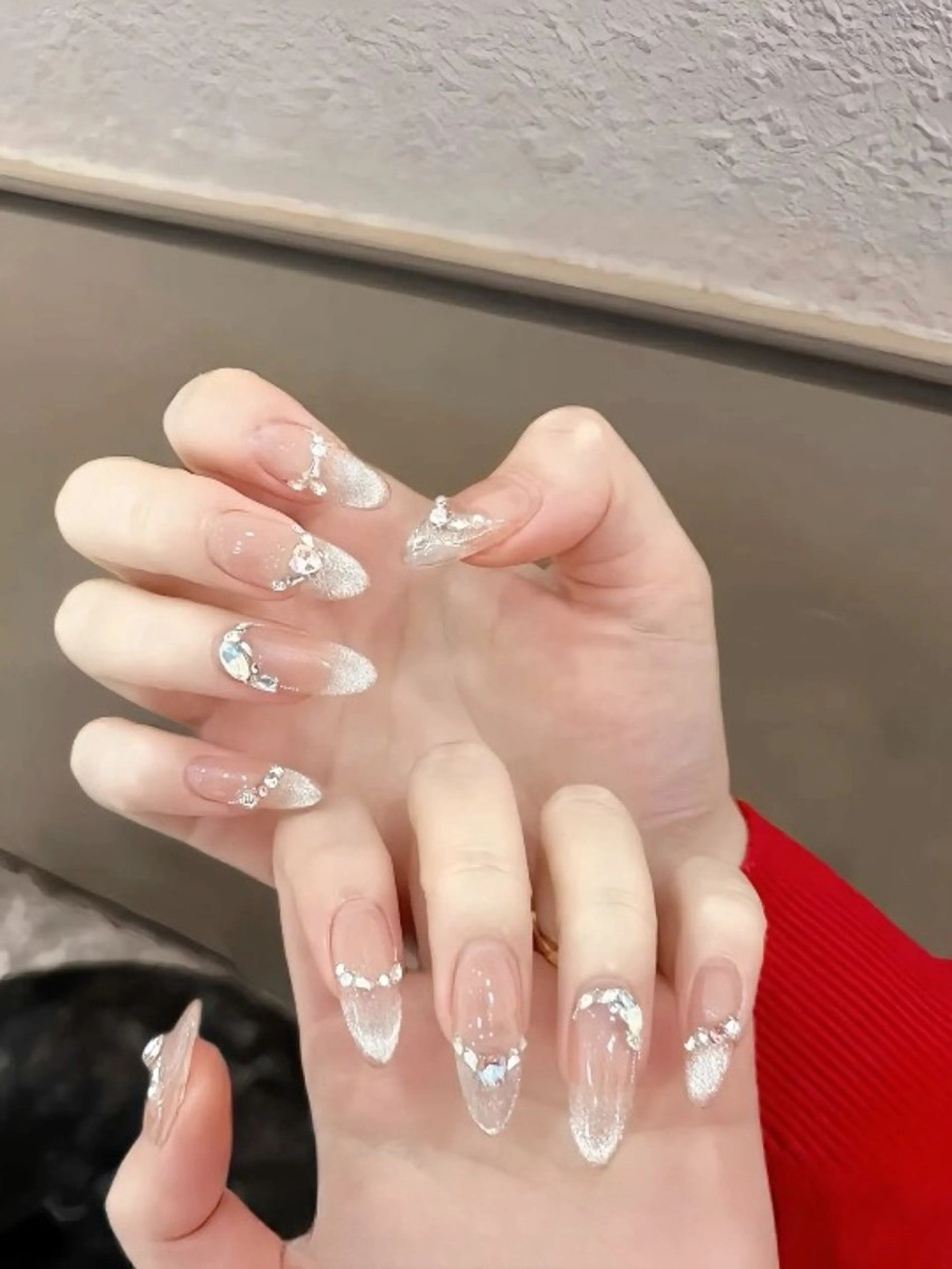 カラー グラデーションカラー ピンクカラー ハンドネイル AIN Nailのネイルデザイン