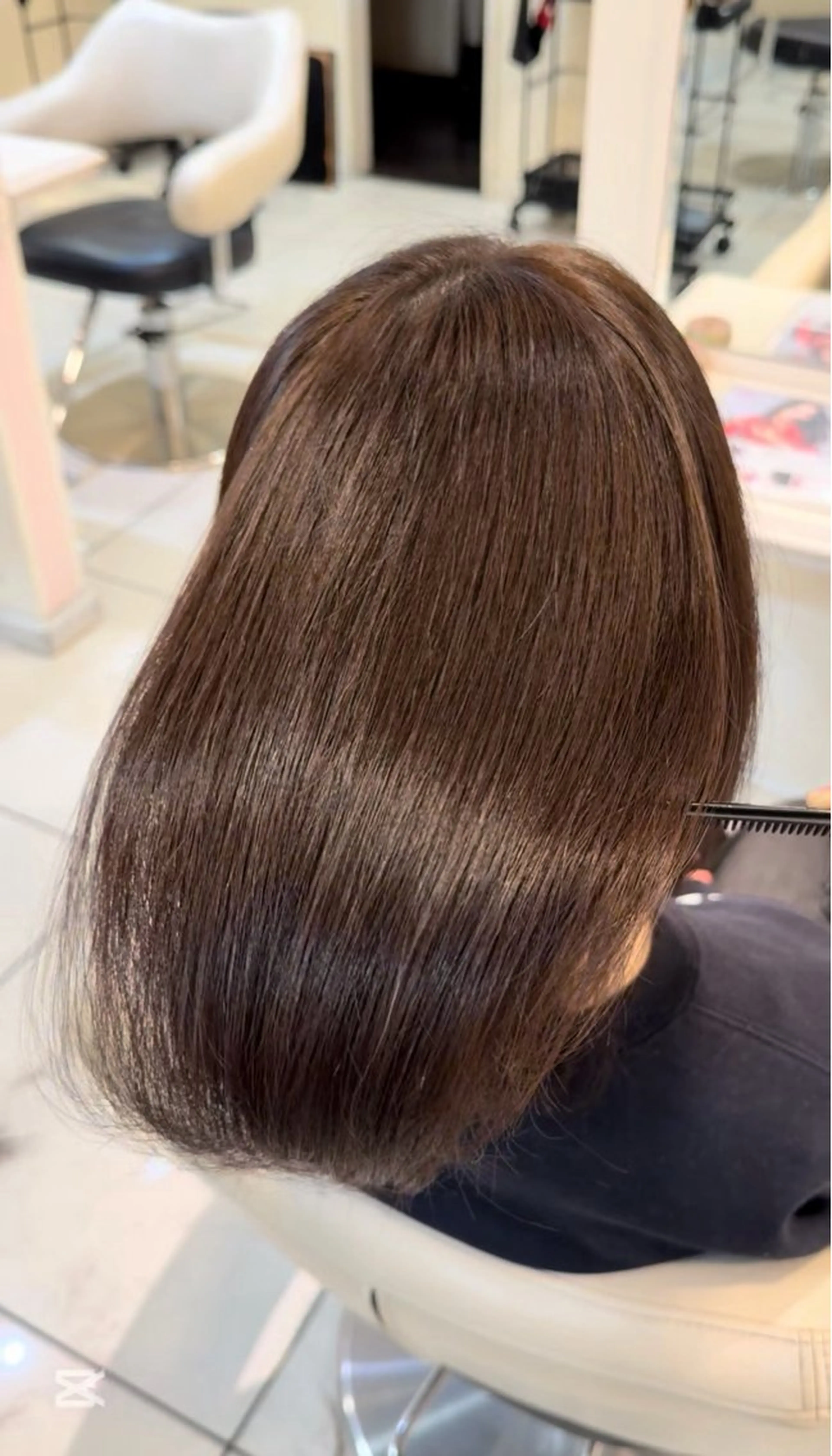 ミディアム カラー カット ヘアカラー ツヤ重視 ワンカラー🫧Mioのヘアスタイル