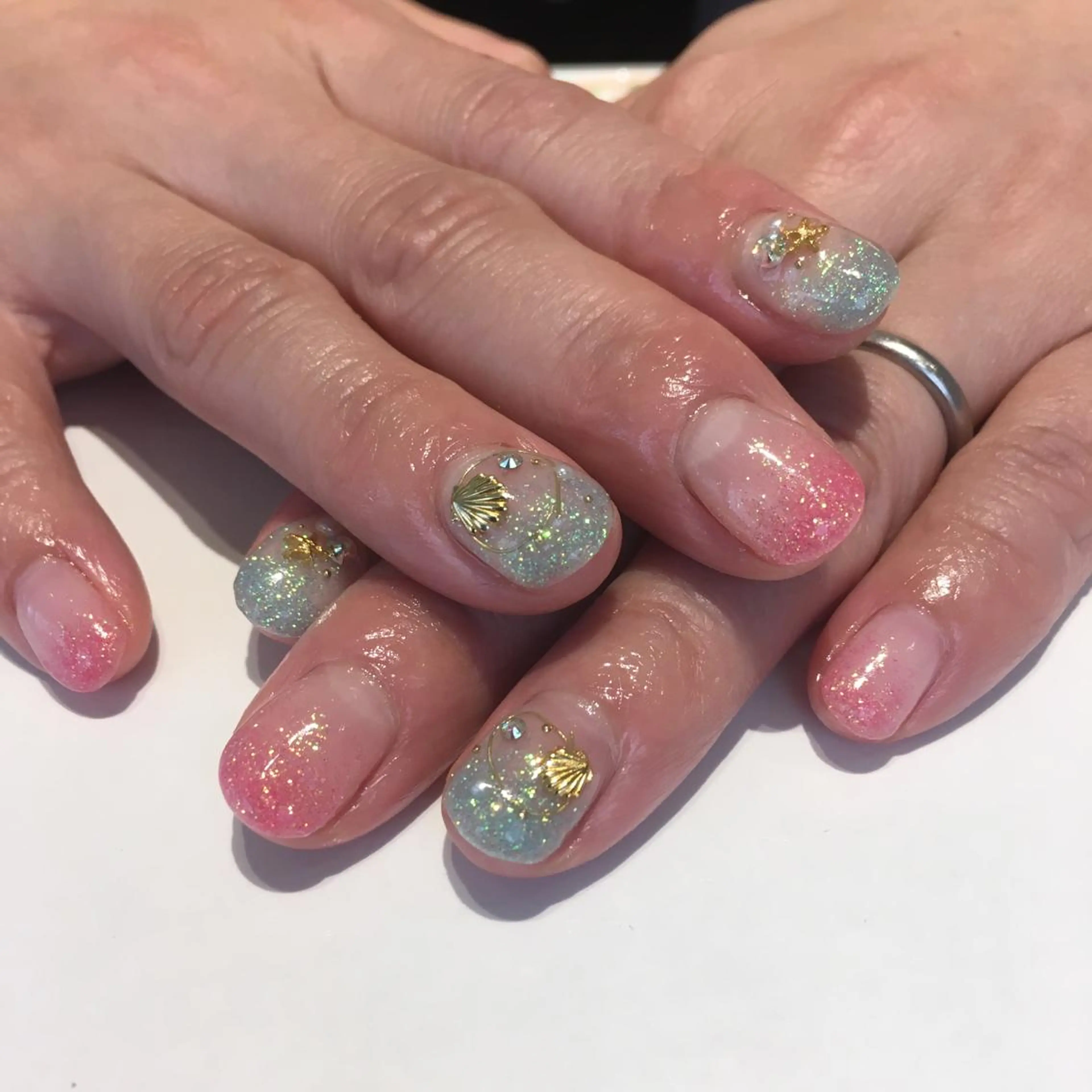 ネイル 渡邊 束紗のネイルデザイン