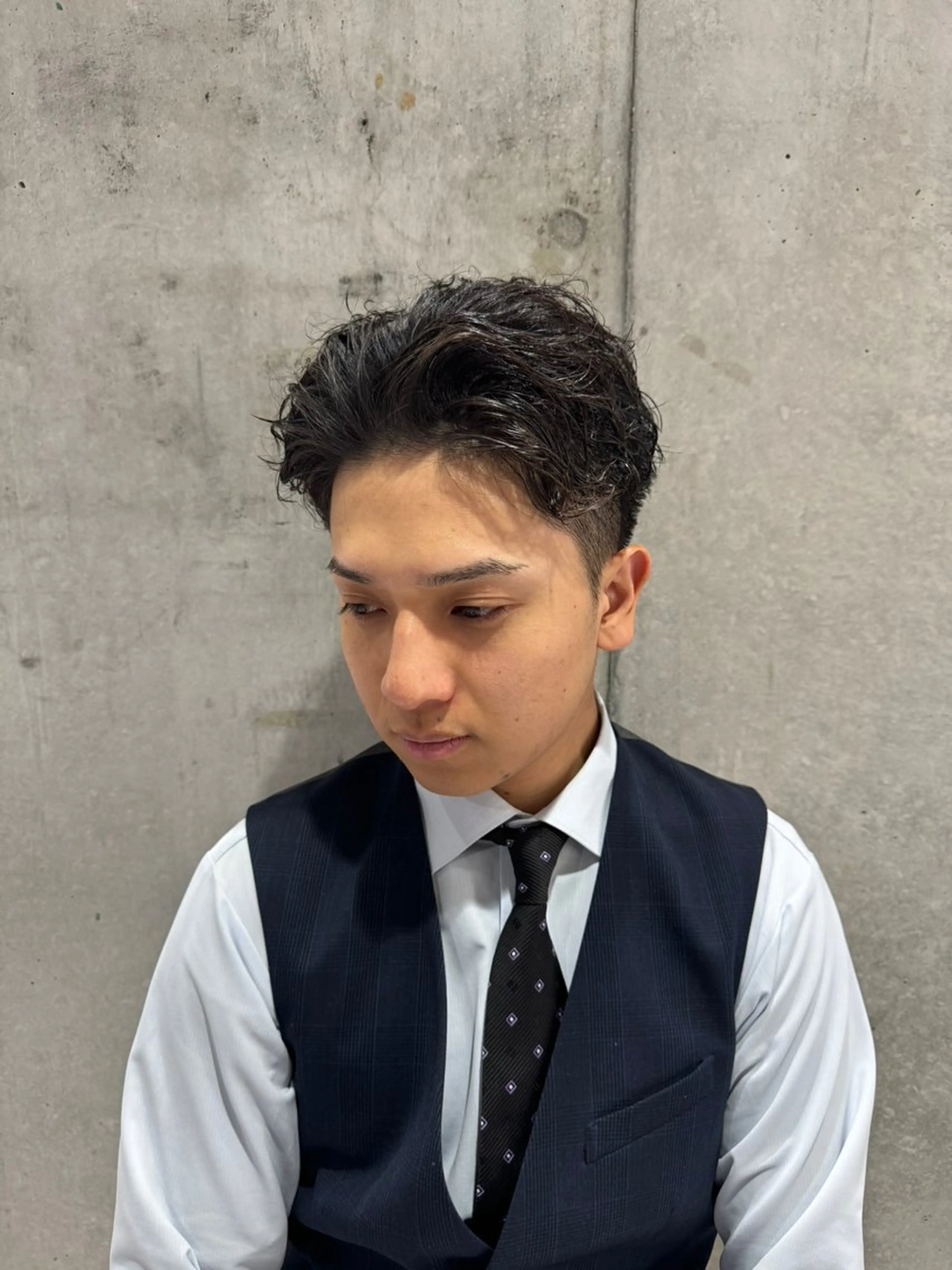 ショート パーマ ショートヘア スパイラルパーマ 本日空あり三宮駅1分 メンズサロンハイプのヘアスタイル