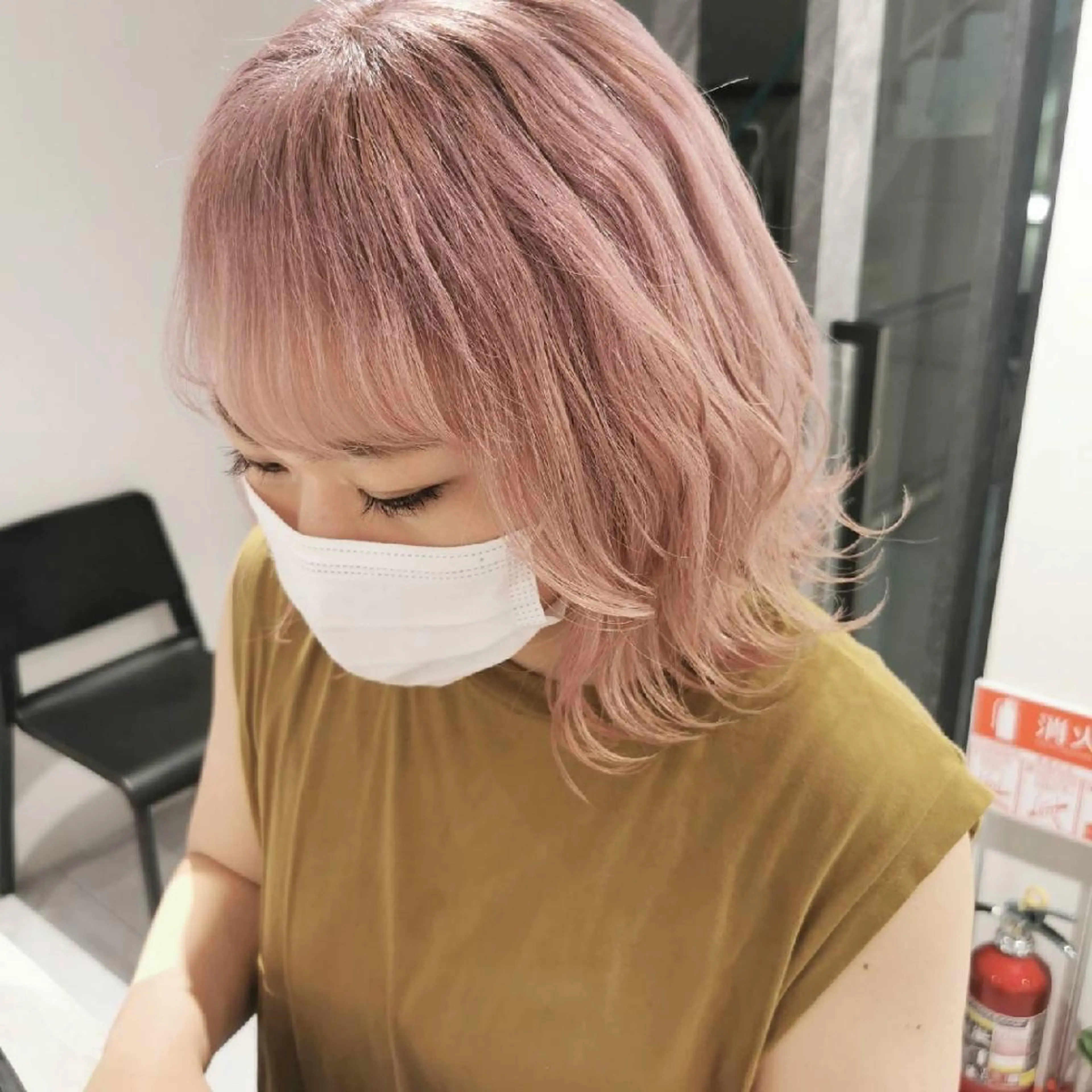 ミディアム ヘアカラー Luisハイライト　 喜連瓜破、髪質改善のヘアスタイル