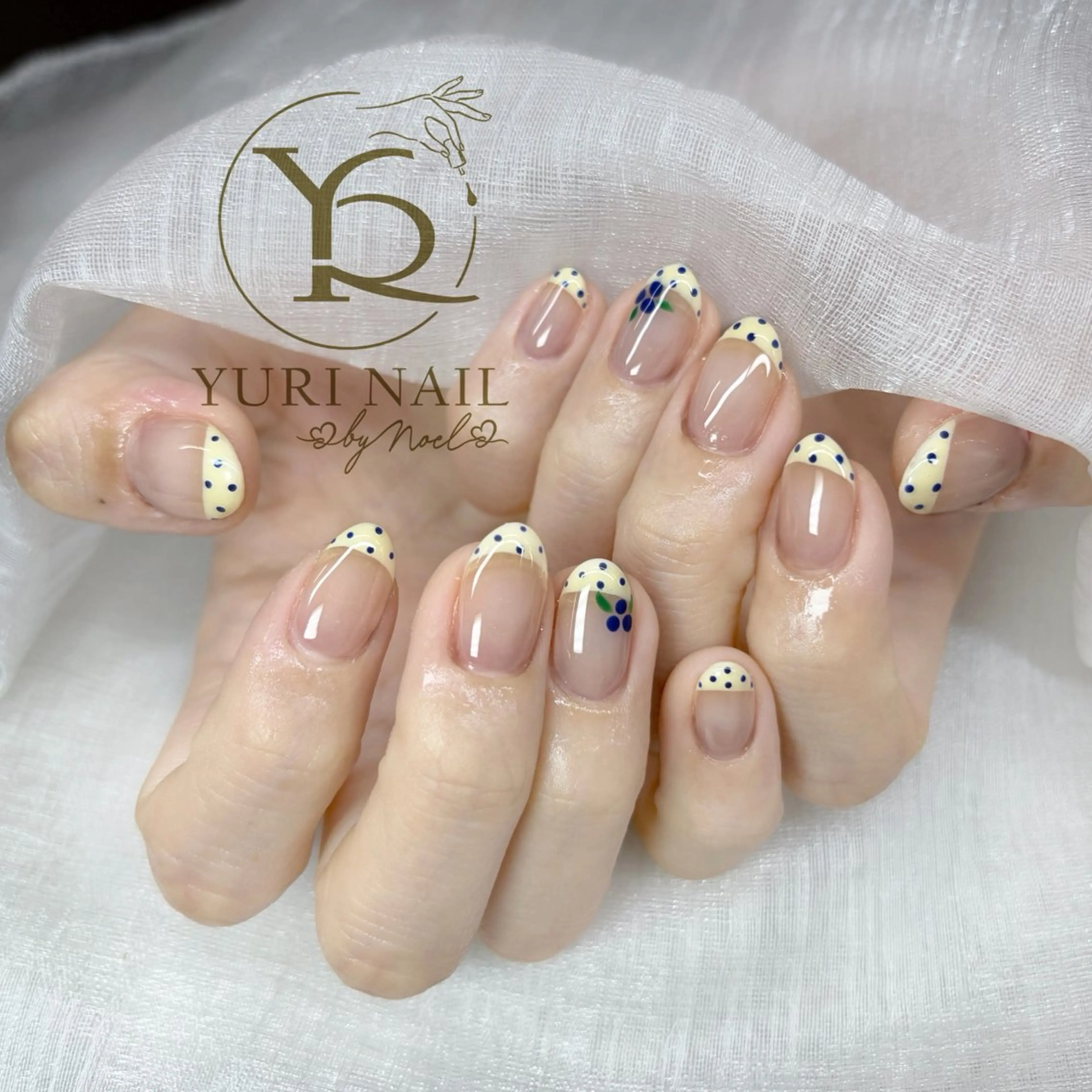 ネイル ハンドネイル フットネイル ハンドケア YURI Nail NARITAのネイルデザイン