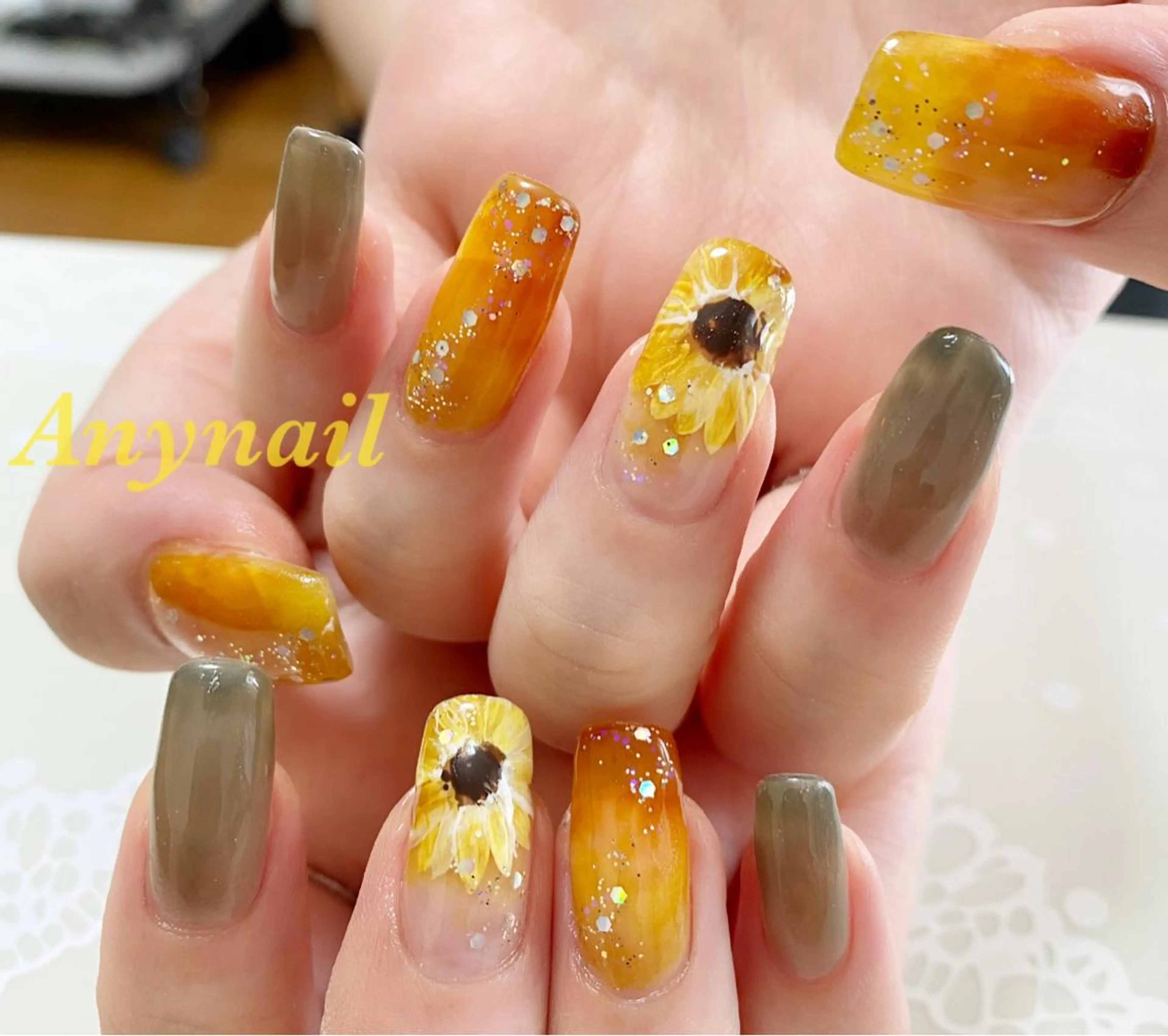 ネイル アートネイル ブルー グリーン 夏ネイル 黄色 ハンドネイル 岩澤 恵子のネイルデザイン