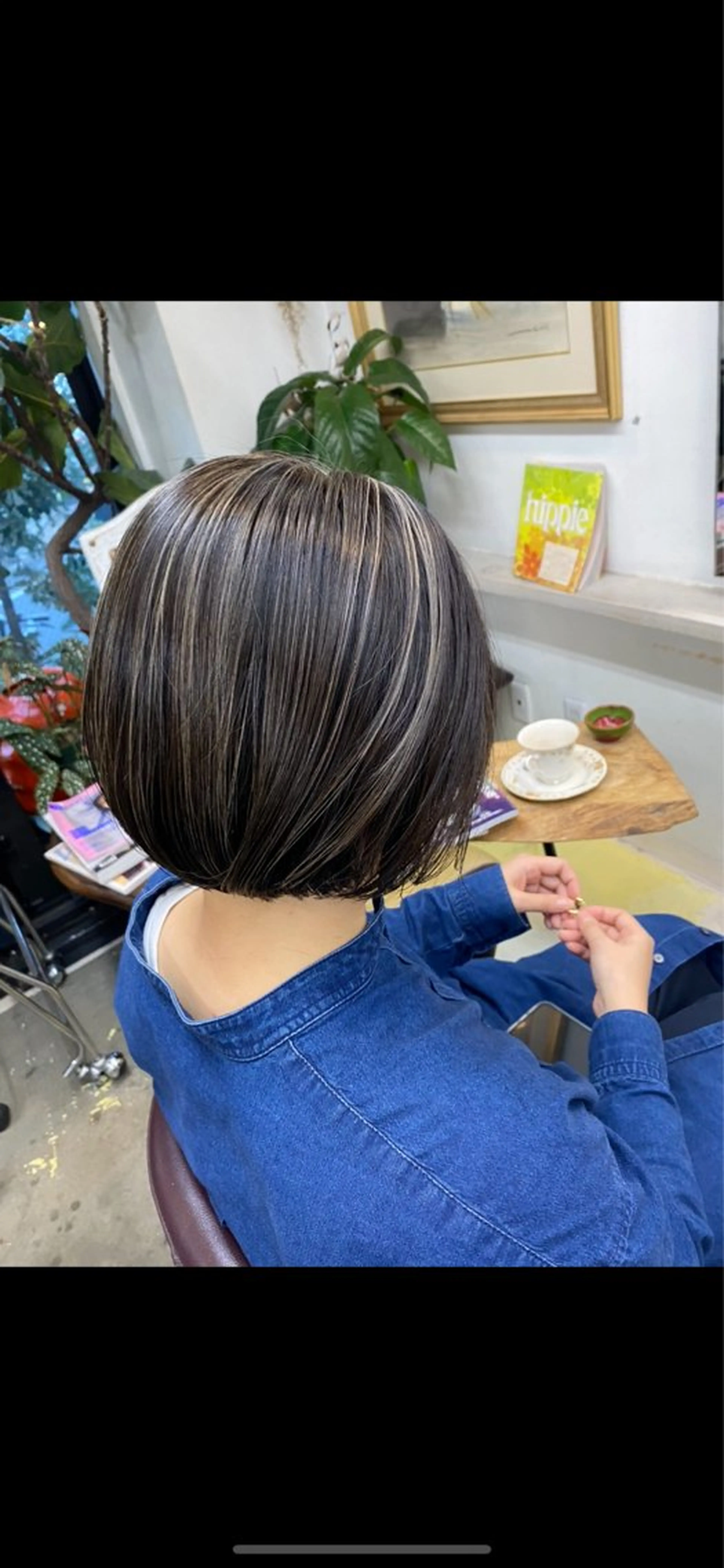 ミディアム カット ヘアカラー Moca 〰️のヘアスタイル