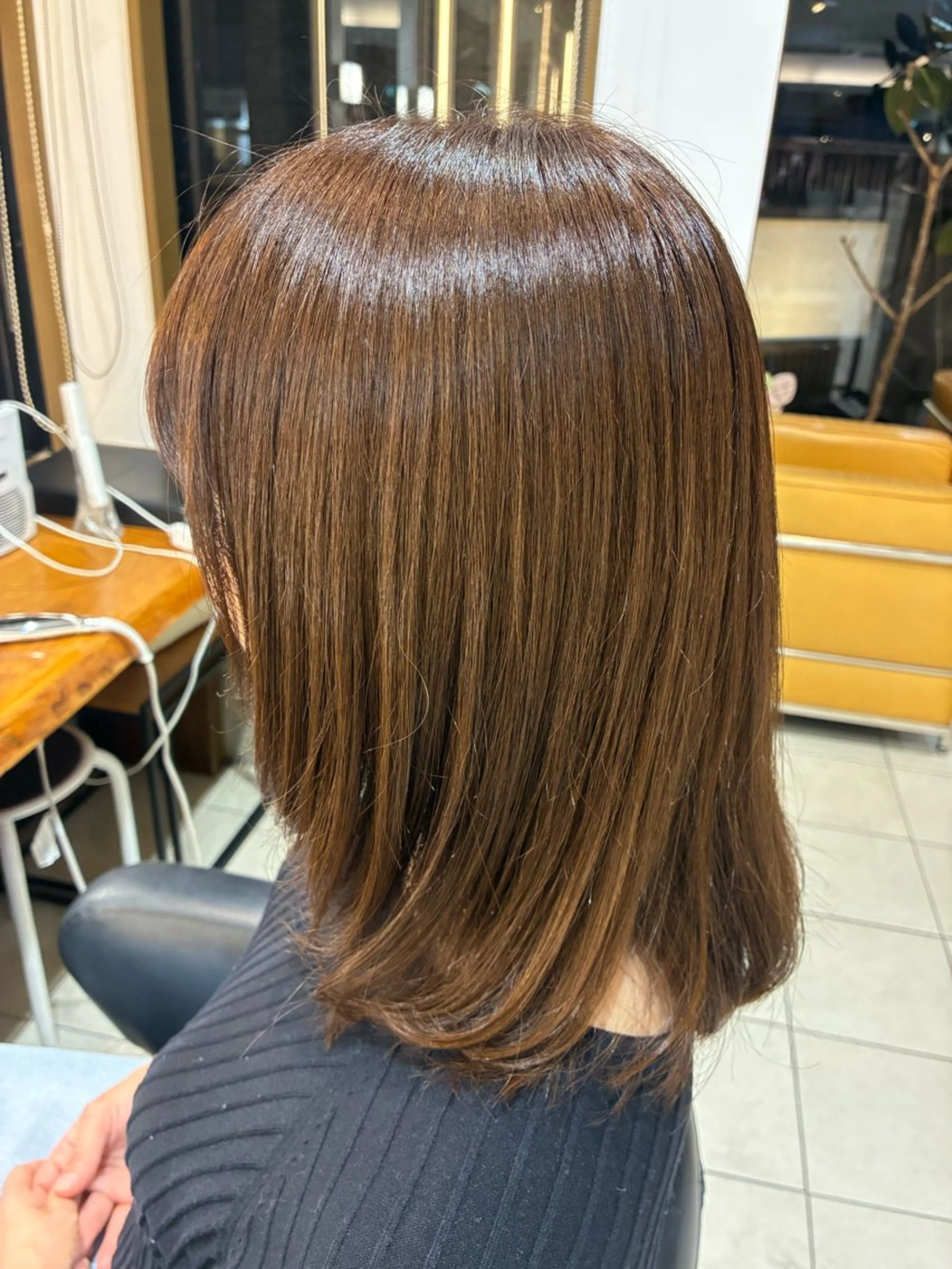 ミディアム カラー レイヤーカット yui｜ カラーモデルのヘアスタイル