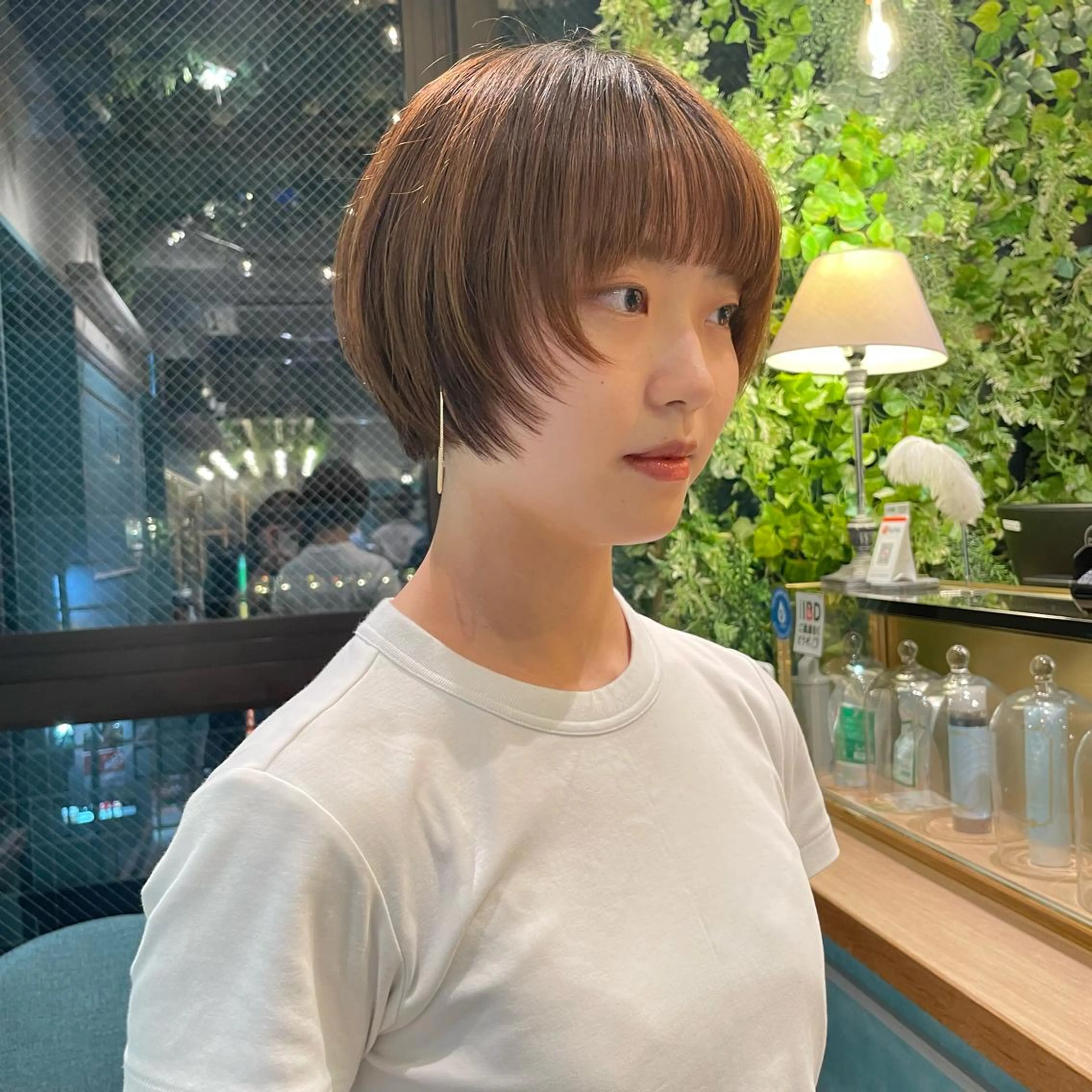 ショート 顔周りカット レイヤー/ブリーチ ♥️【木坂 桃歌】のヘアスタイル