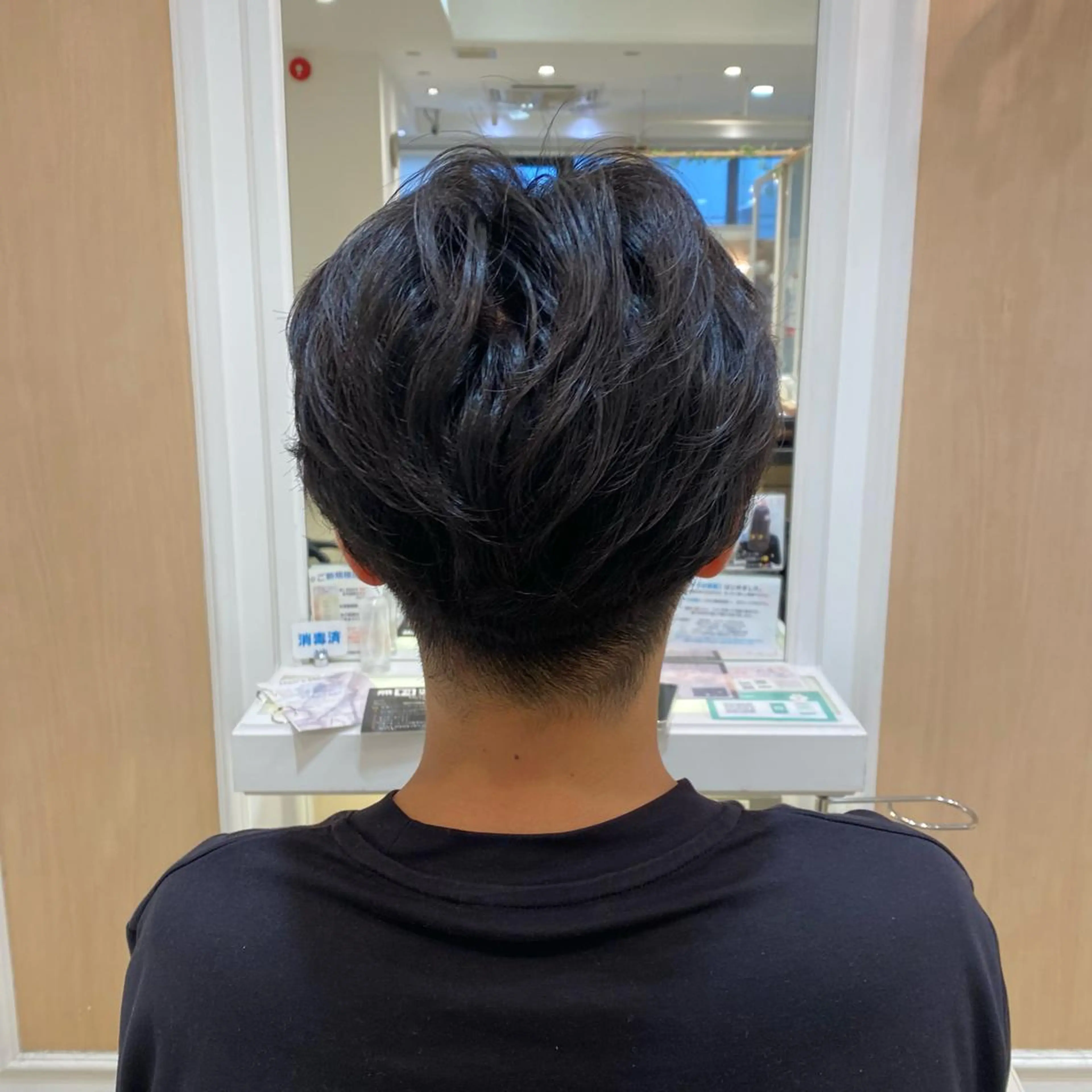 ショート パーマ メンズ カット パーマ メンズ特化型美容師 栗山勇人のヘアスタイル