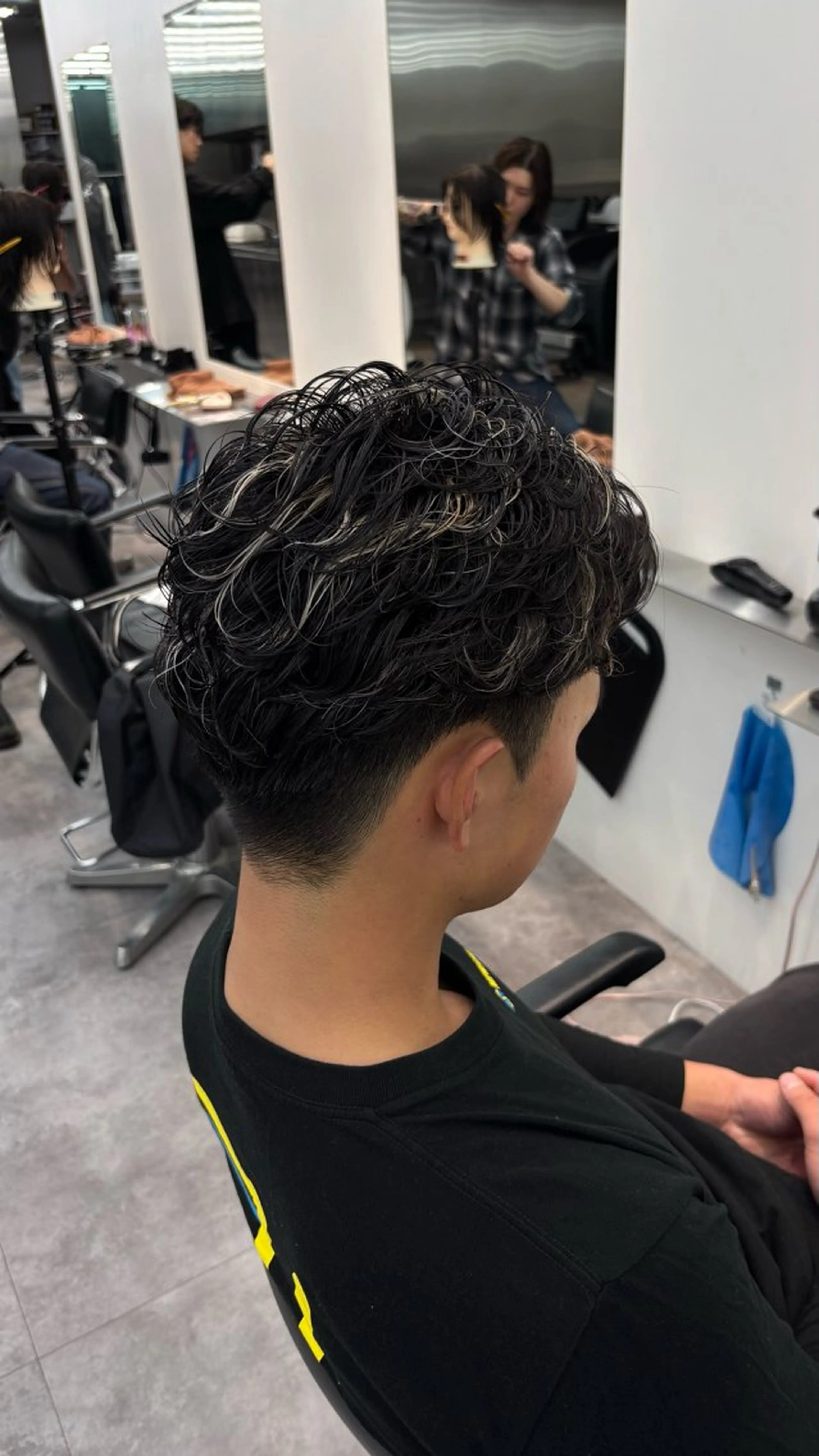 ショート カラー パーマ ヘアカラー パーマ RETOUCH by fifth メンズサロン【レタッチ バイ フィフス】所属・fifth原宿 A:Ri🧸のヘアスタイル