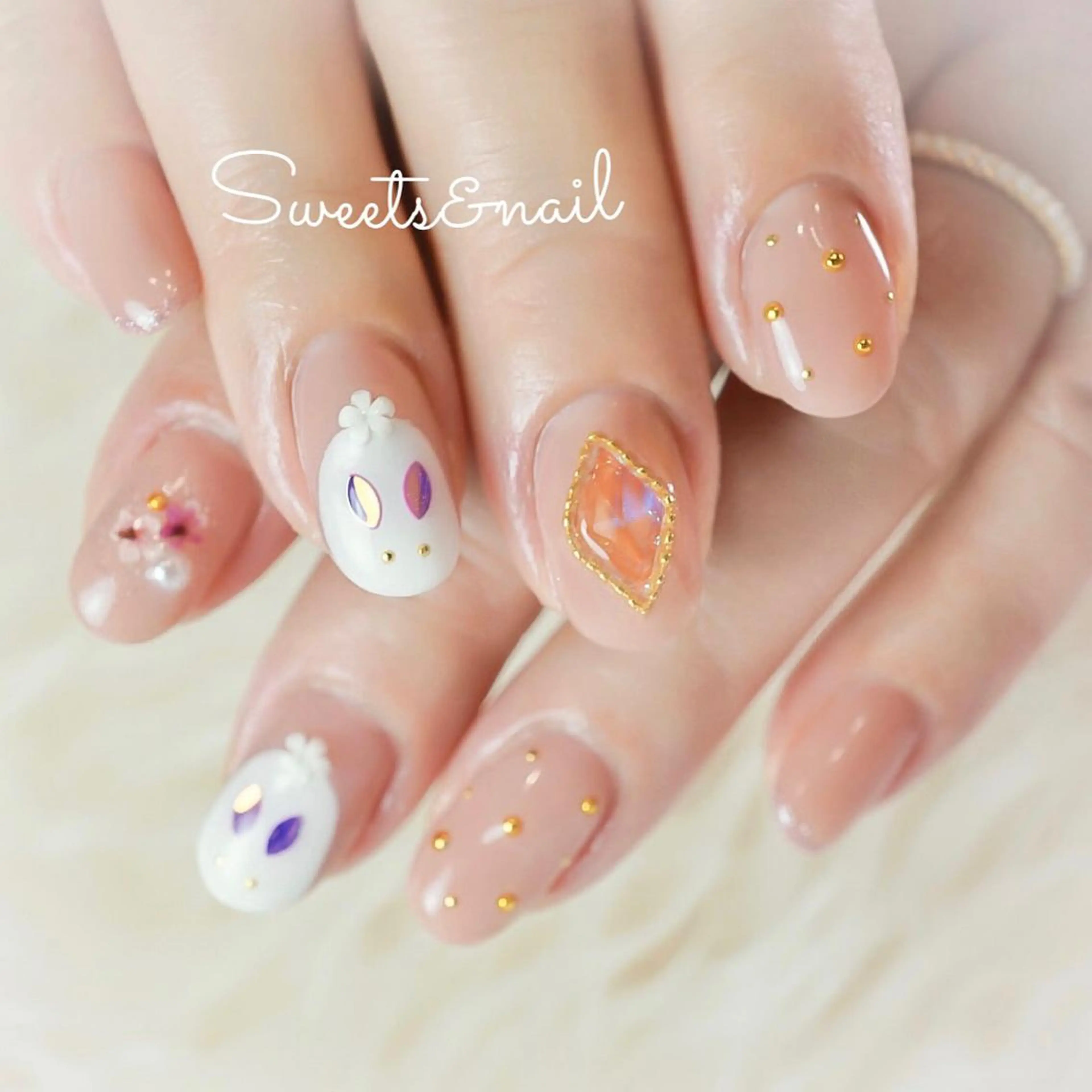 ネイル フラワーネイル ガーリー キラキラネイル ピンク 冬ネイル Sweets＆ nail みなこのネイルデザイン