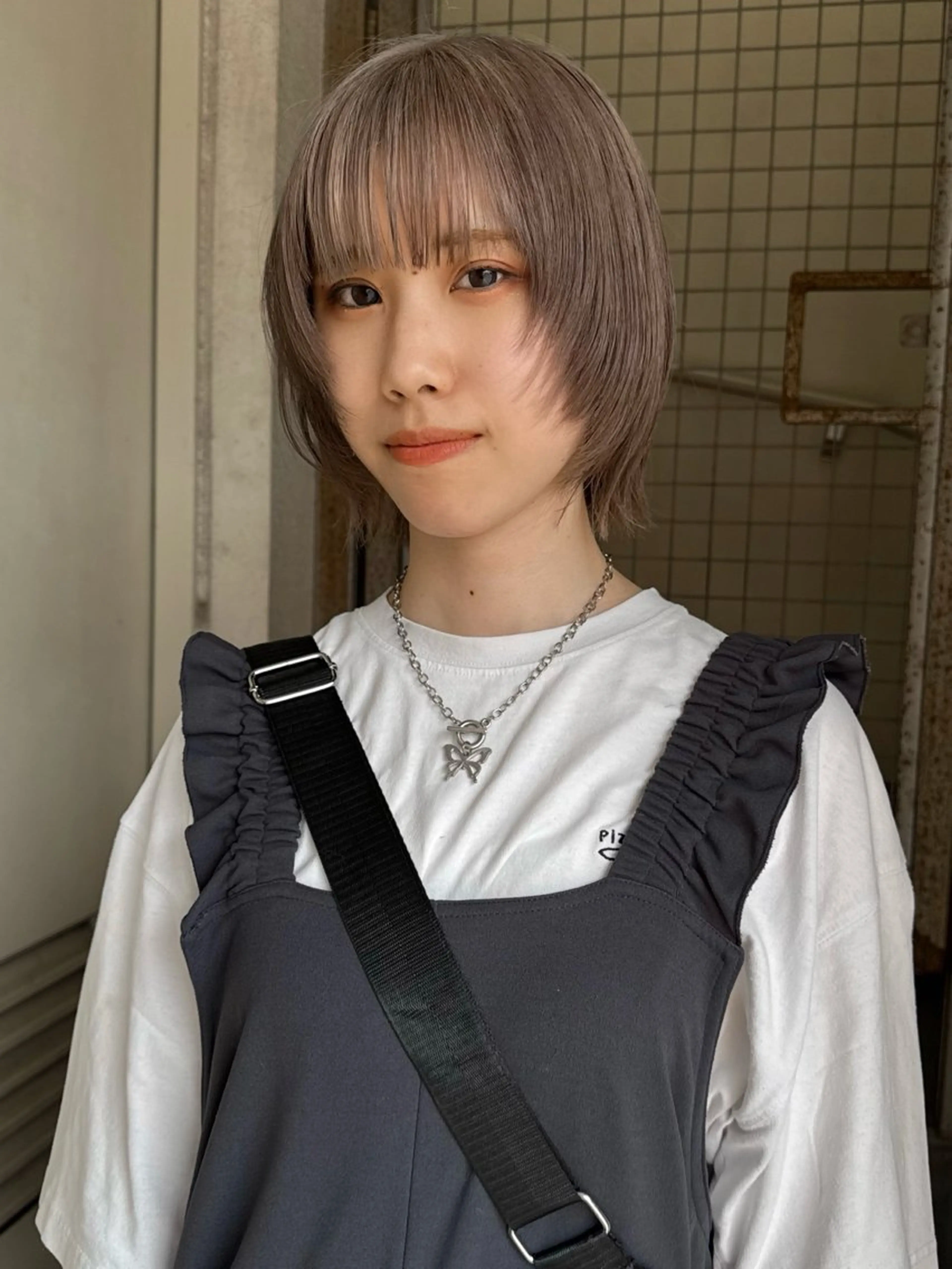 ミディアム 垢抜け/レイヤー/ ハイトーン/アスナのヘアスタイル