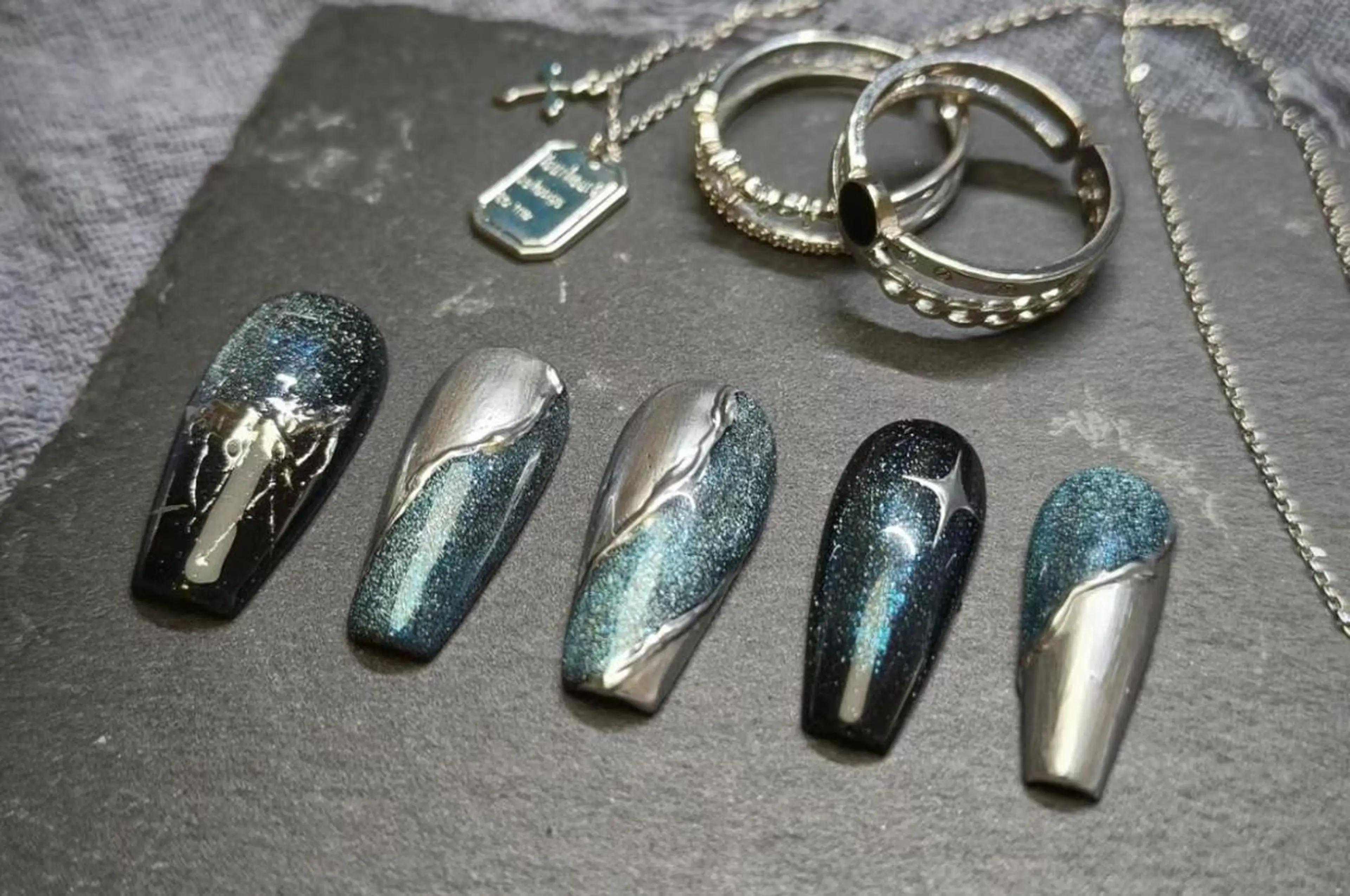 ネイル VIVIAN リサのネイルデザイン