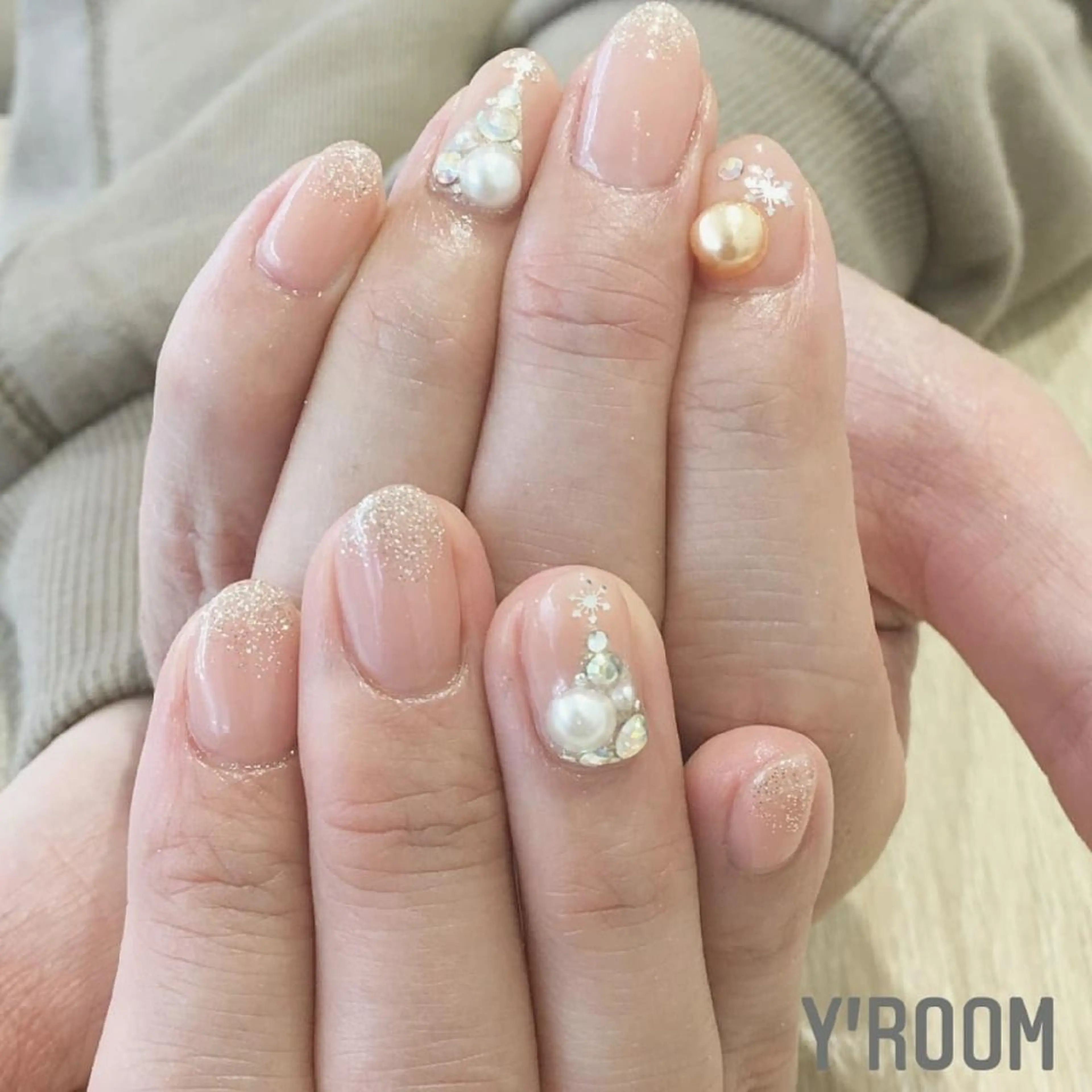 ネイル フラッシュネイル ジェルネイル マグネットネイル ニュアンスネイル ワンカラーネイル ハンドネイル YUKA （ネイリスト）のネイルデザイン