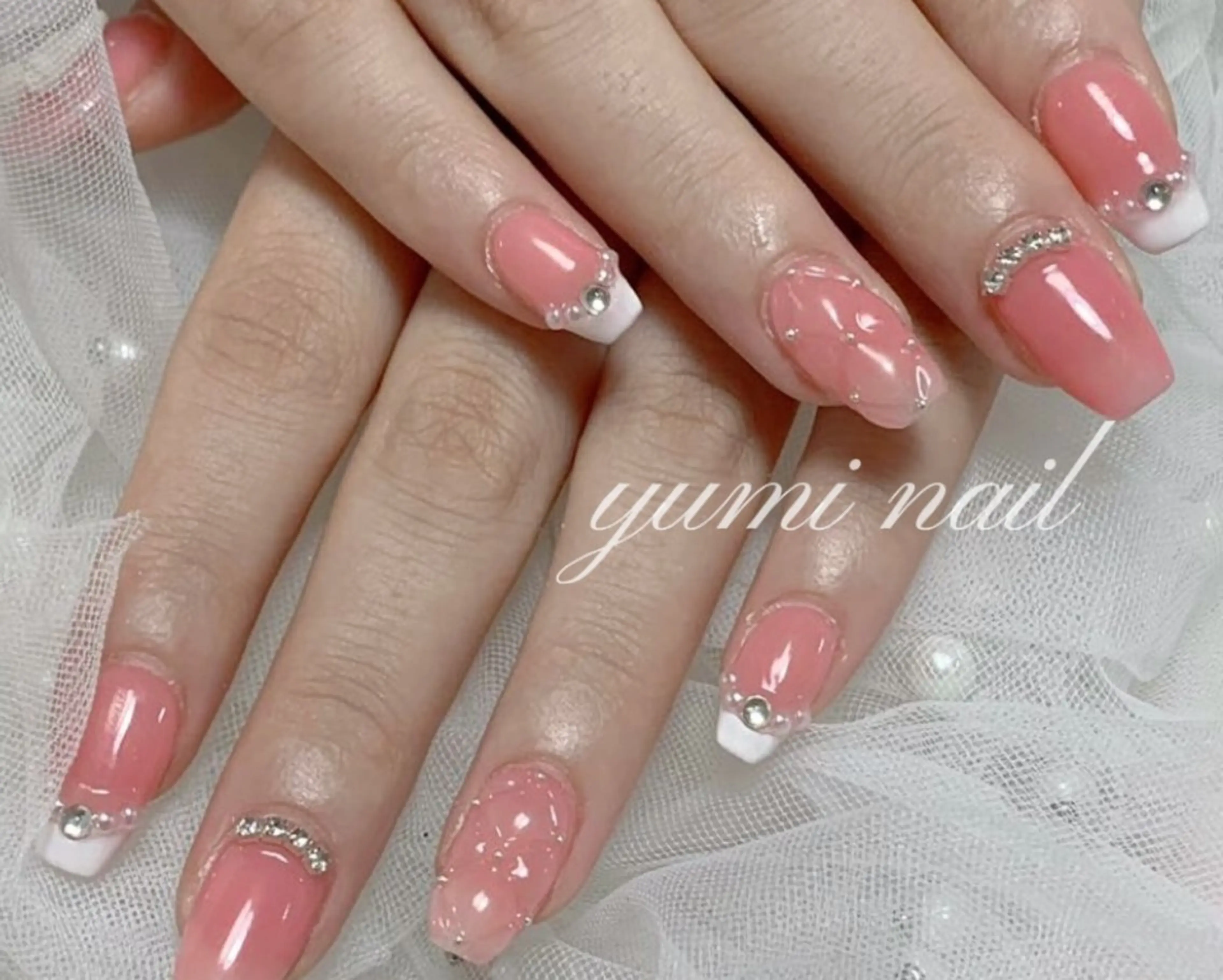 ネイル 𝐲𝐮𝐦𝐢🎀 長さ出しデザイン専門のネイルデザイン