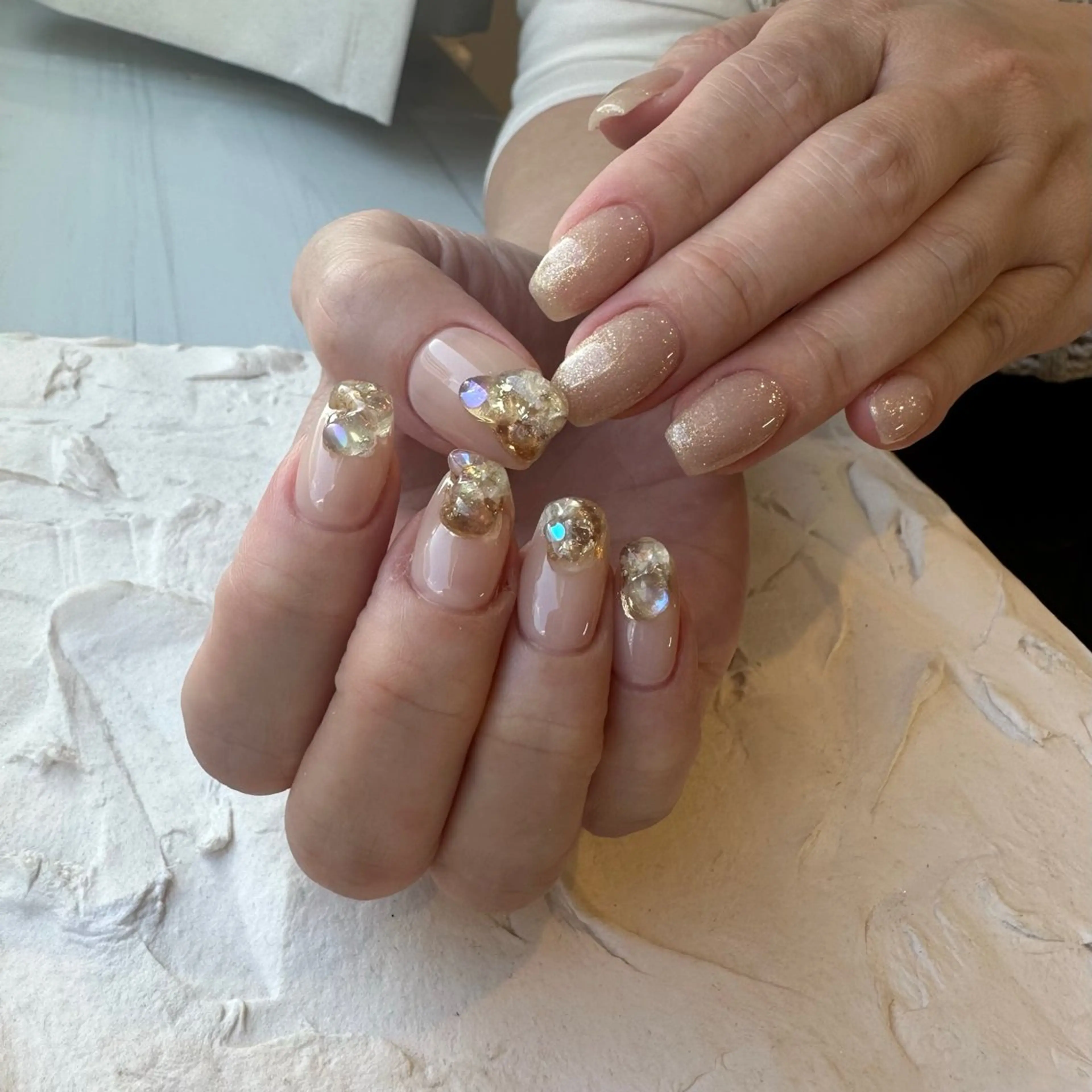 ネイル マグネットネイル ニュアンスネイル ハンドネイル Natsuko 🪼のネイルデザイン