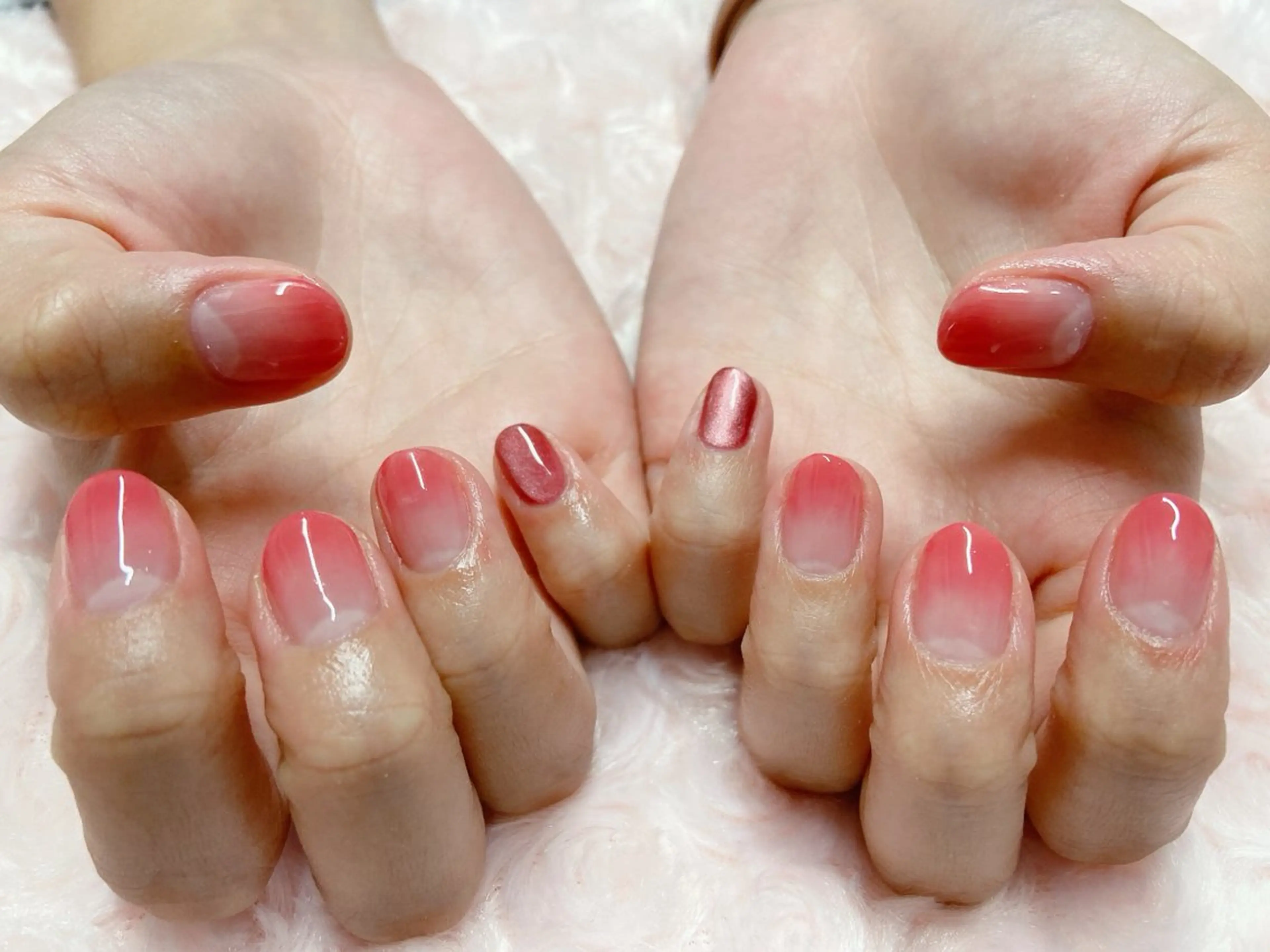 ネイル 成人式 ジェルネイル グラデーション マグネットネイル オフィスネイル 前田 りかのネイルデザイン