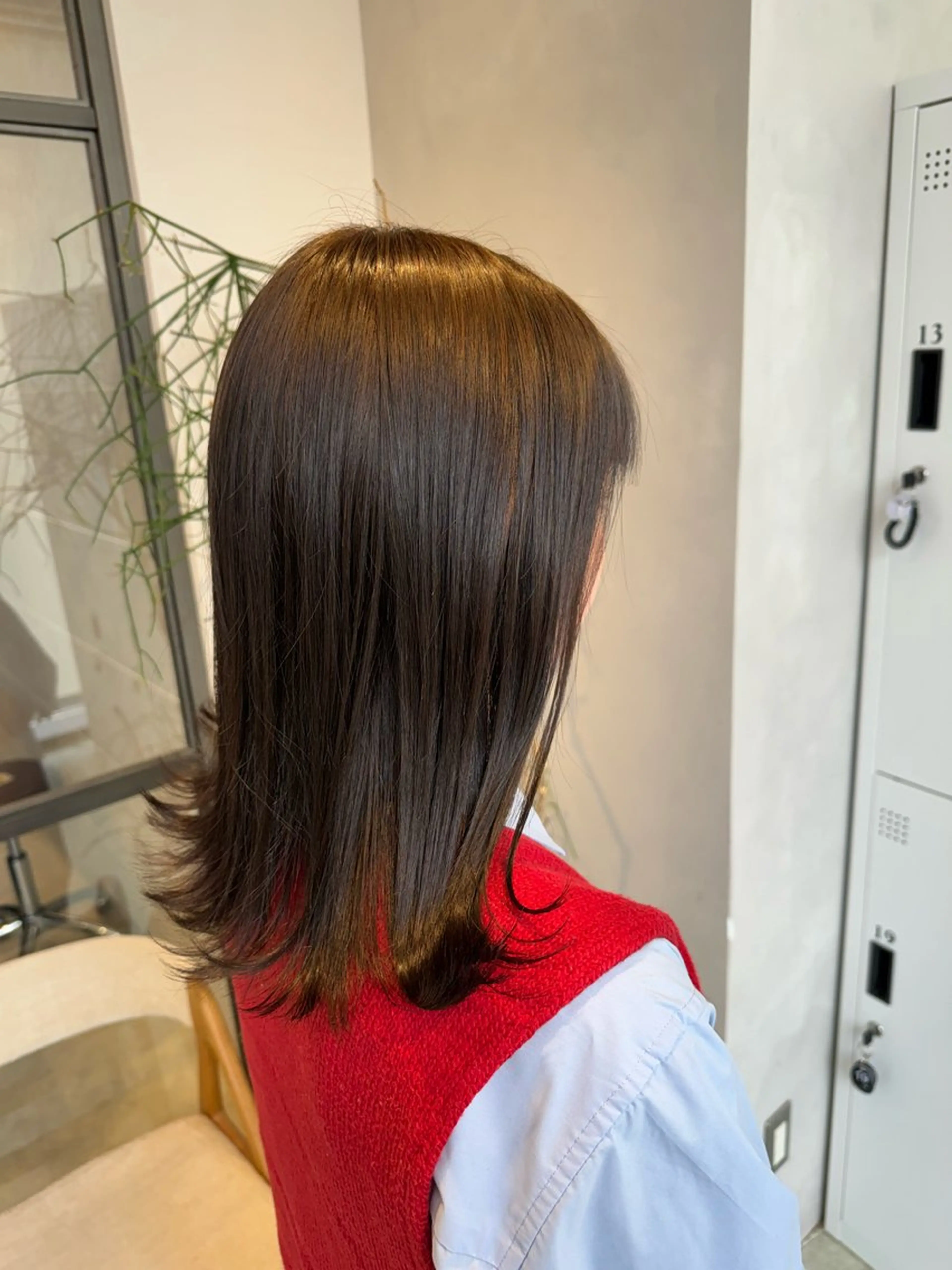 セミロング カラー ベージュカラー ブリーチ 透明感カラー ダブルカラー ブリーチなしカラー カット ヘアカラー トリートメント 透明感カラー✨艶髪 制作🌱山根あゆみのヘアスタイル