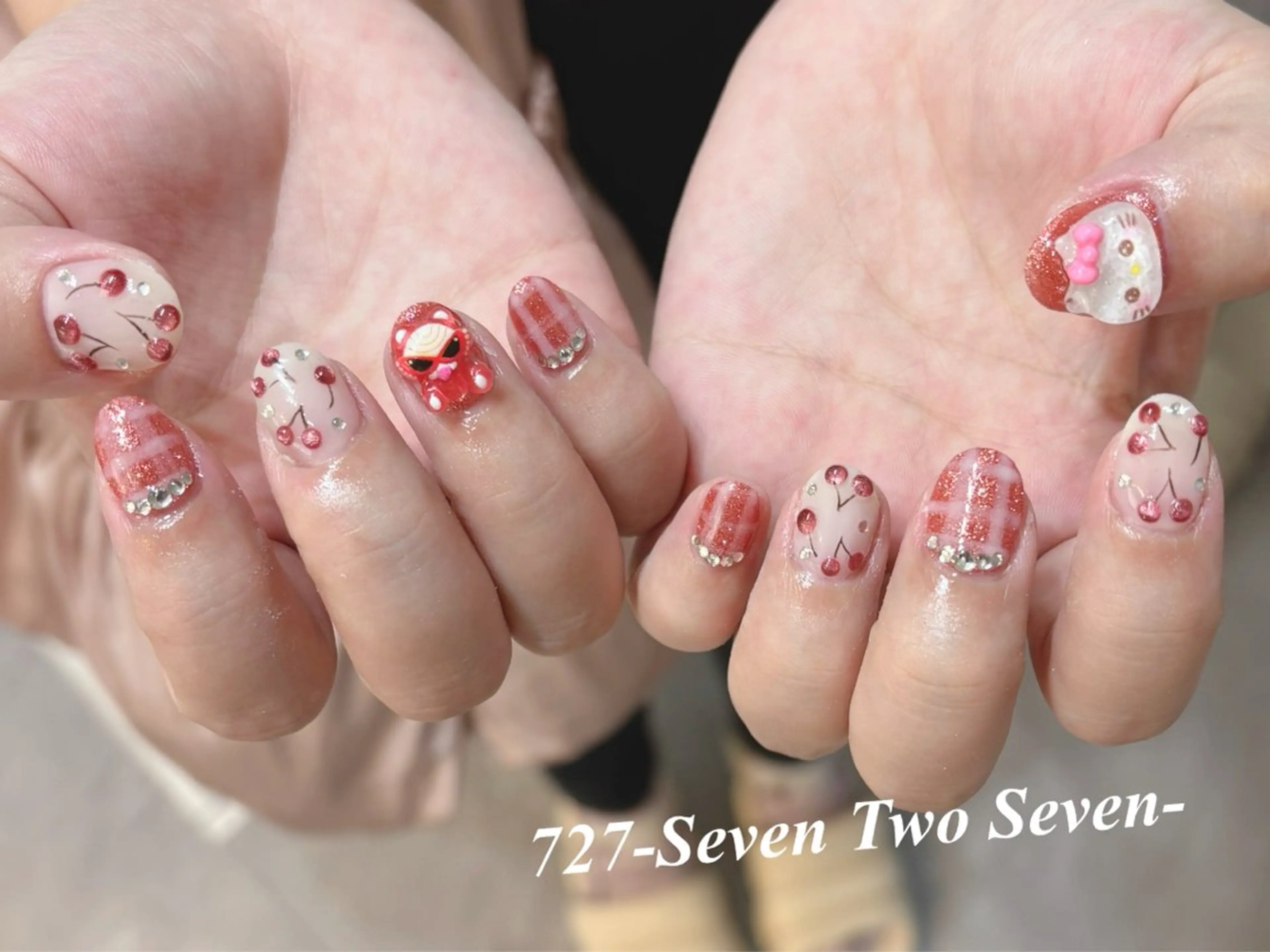 ネイル ハンドネイル 727 nailのネイルデザイン
