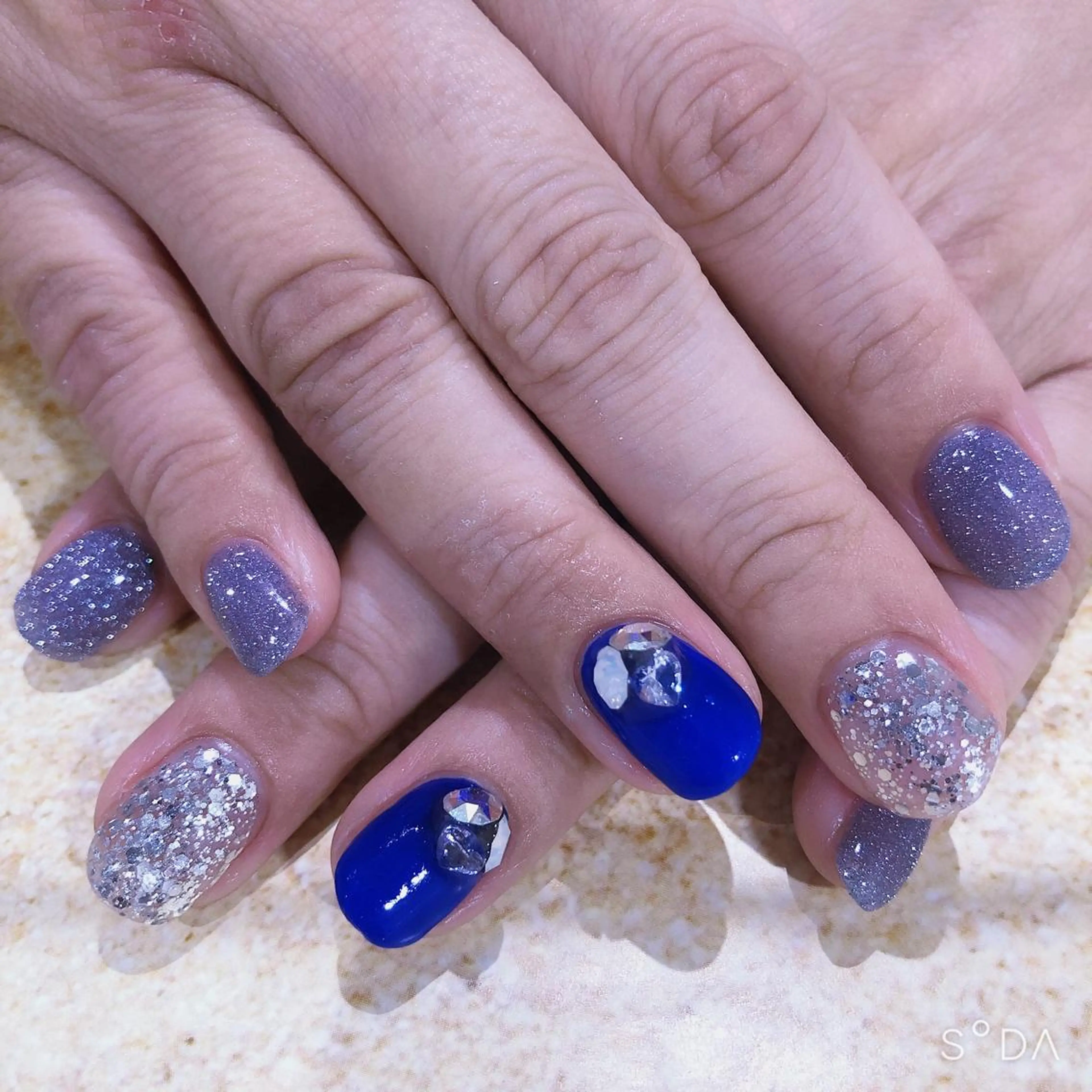 ネイル ハート ハンドネイル 吉野✨ ネイルデザイナー✨のネイルデザイン