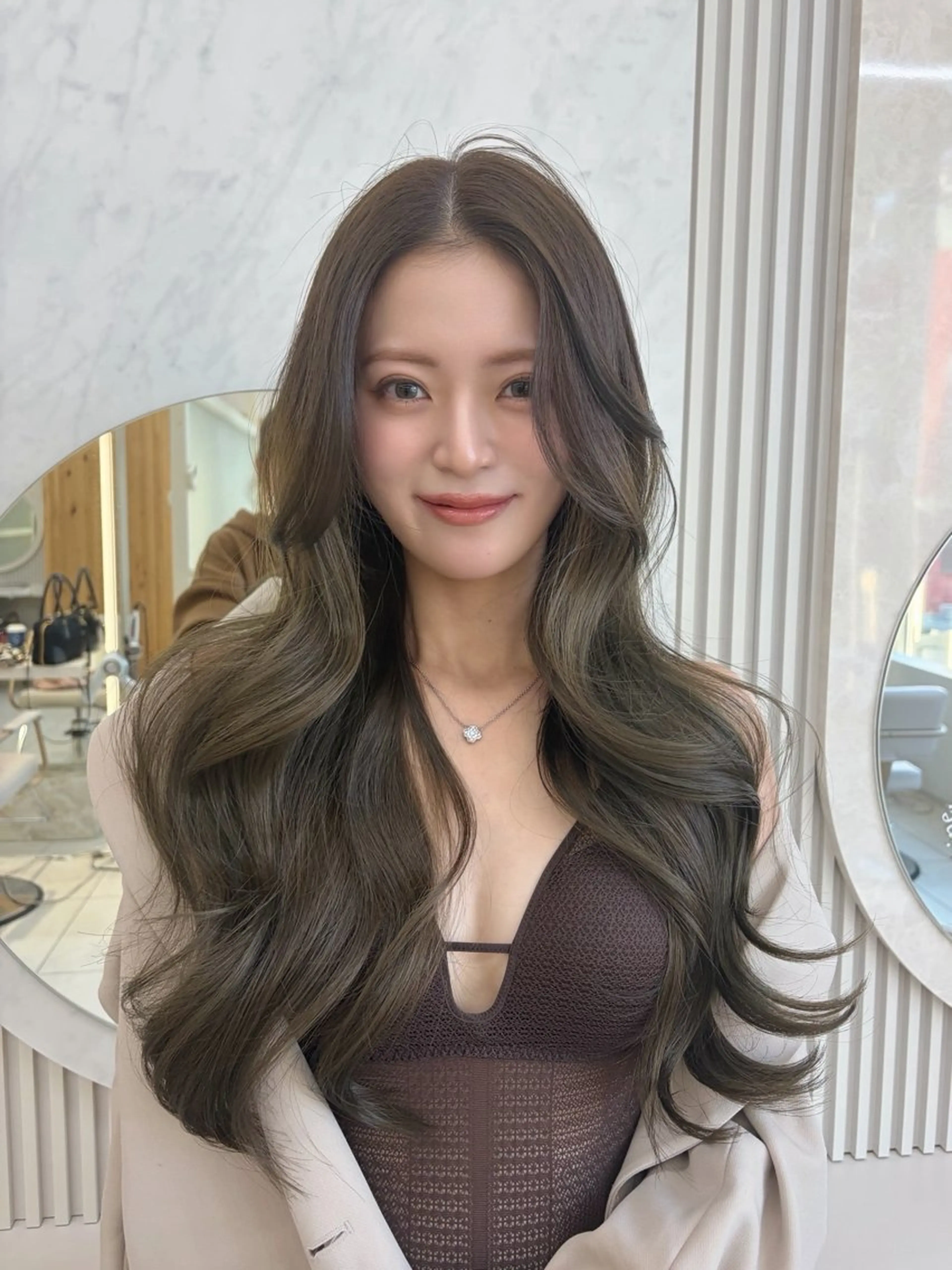 ロング oto🤍×美髪× ゆるふわレイヤーのヘアスタイル