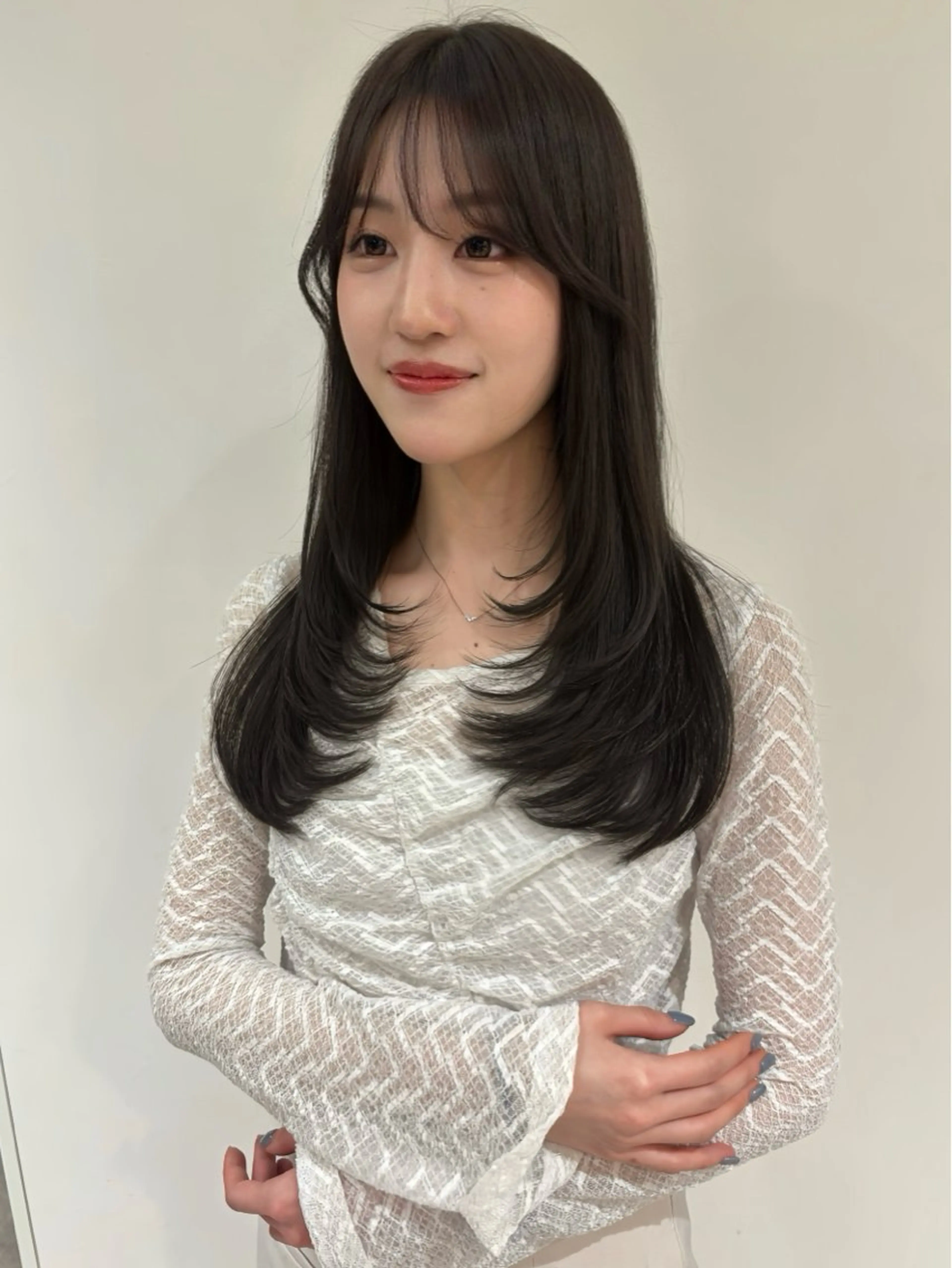 セミロング 顔周りカット レイヤーカット カット ヘアカラー トリートメント モテ髪‎🫧赤み消し カラー表参道きょうこのヘアスタイル