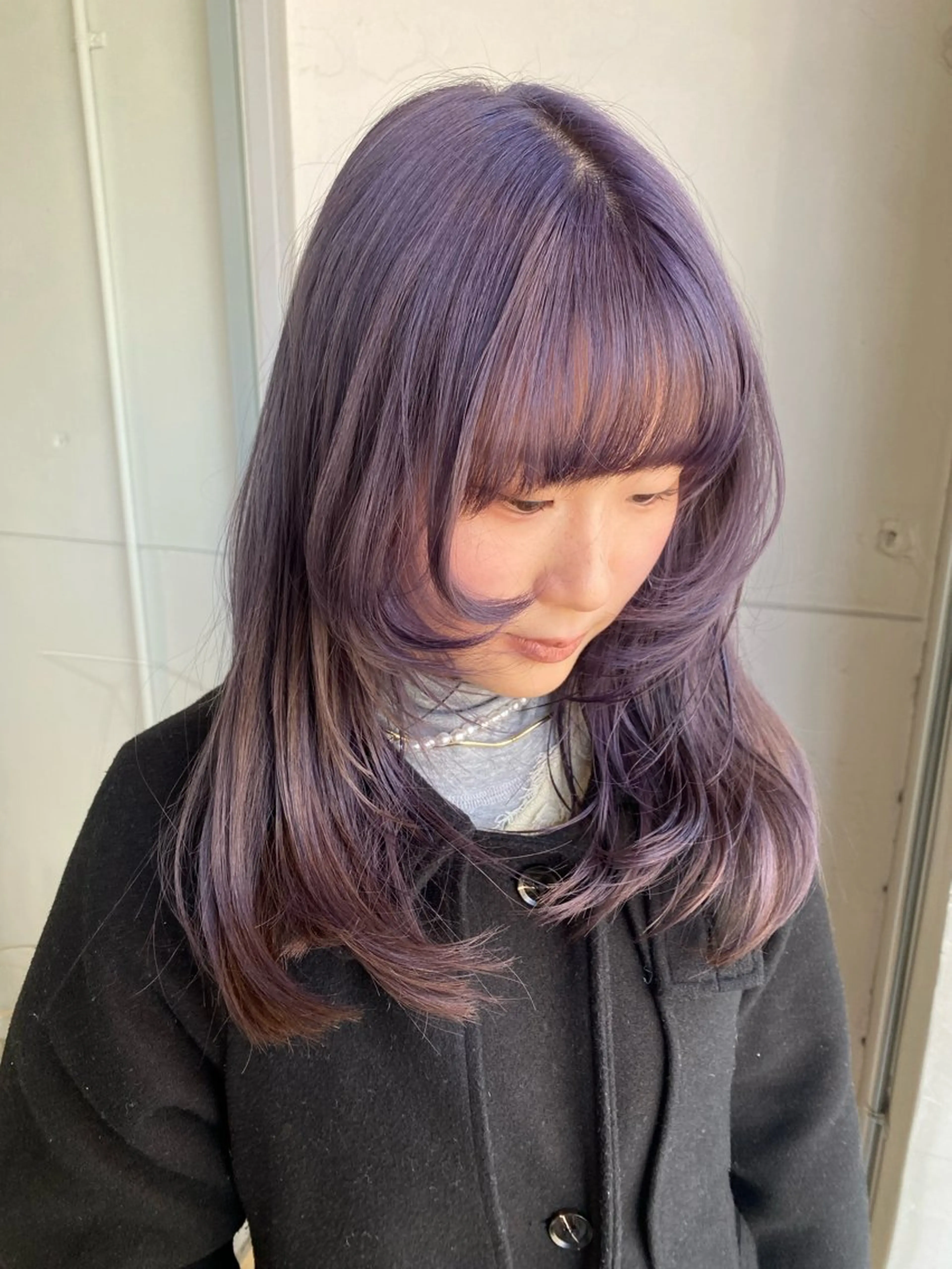 セミロング レイヤーカット/ ダブルカラーサクライのヘアスタイル