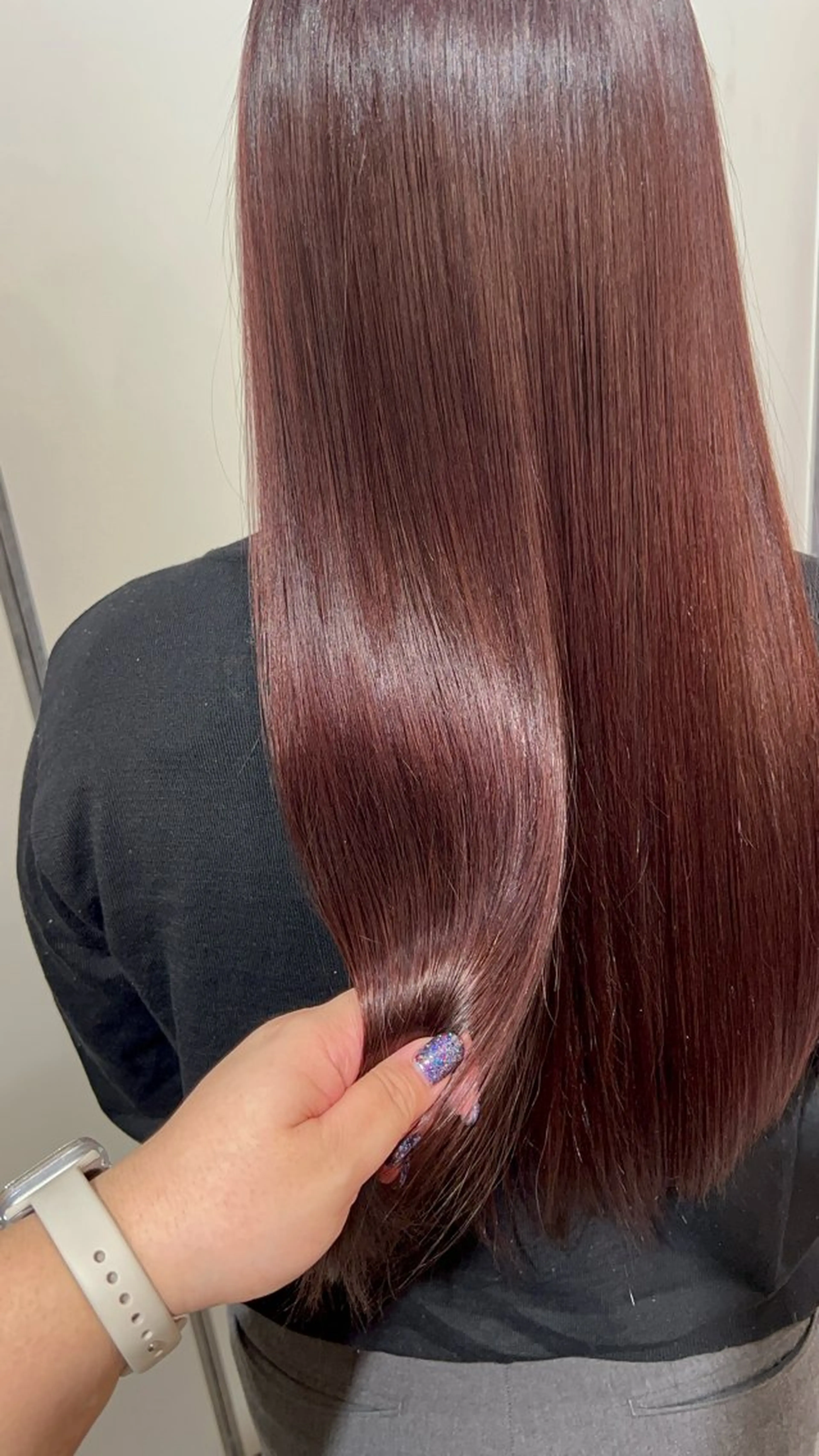 ロング カラー louwe 武藤幸世のヘアスタイル