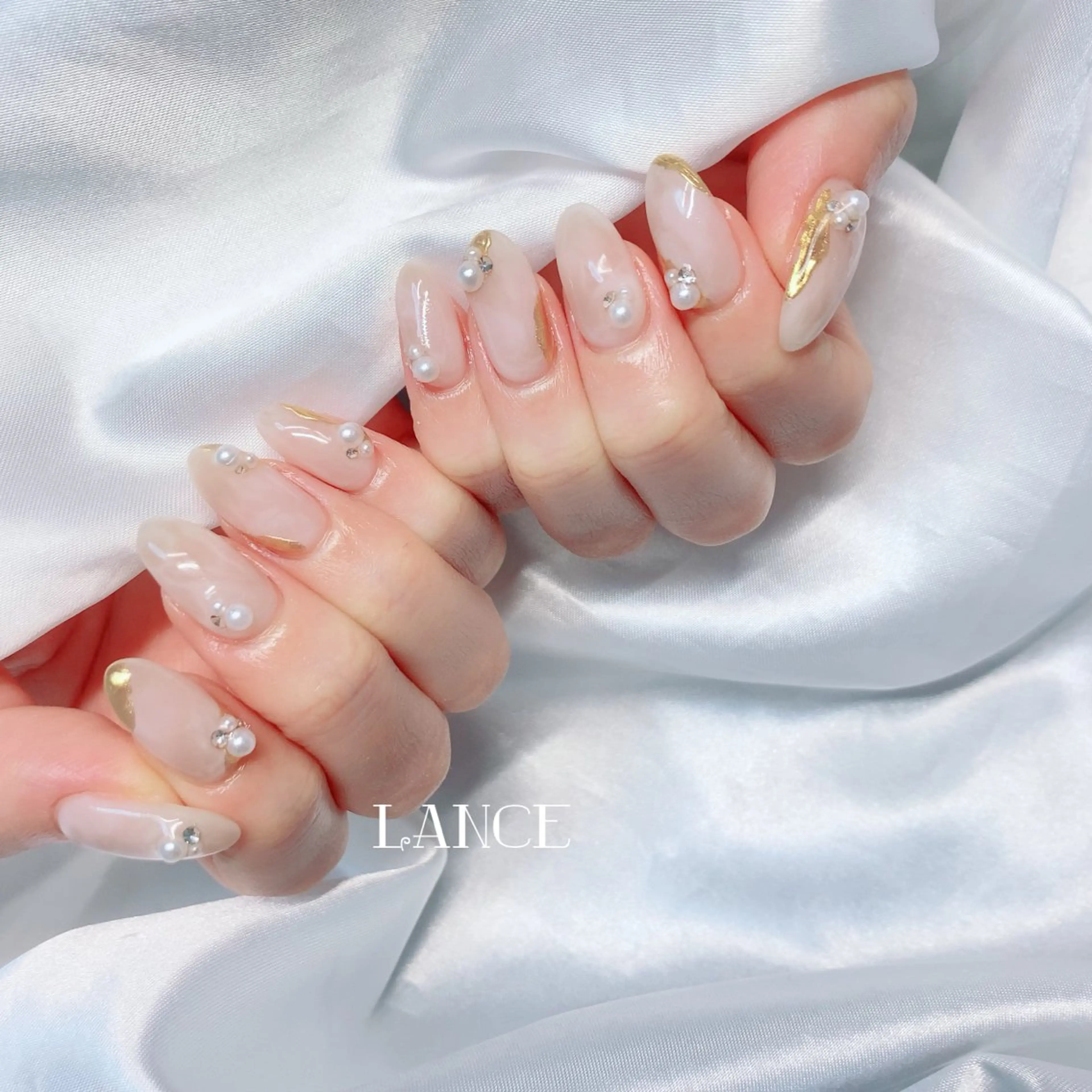 ネイル オーロラネイル フレンチネイル キラキラネイル 韓国ネイル ピンク Lance nailのネイルデザイン