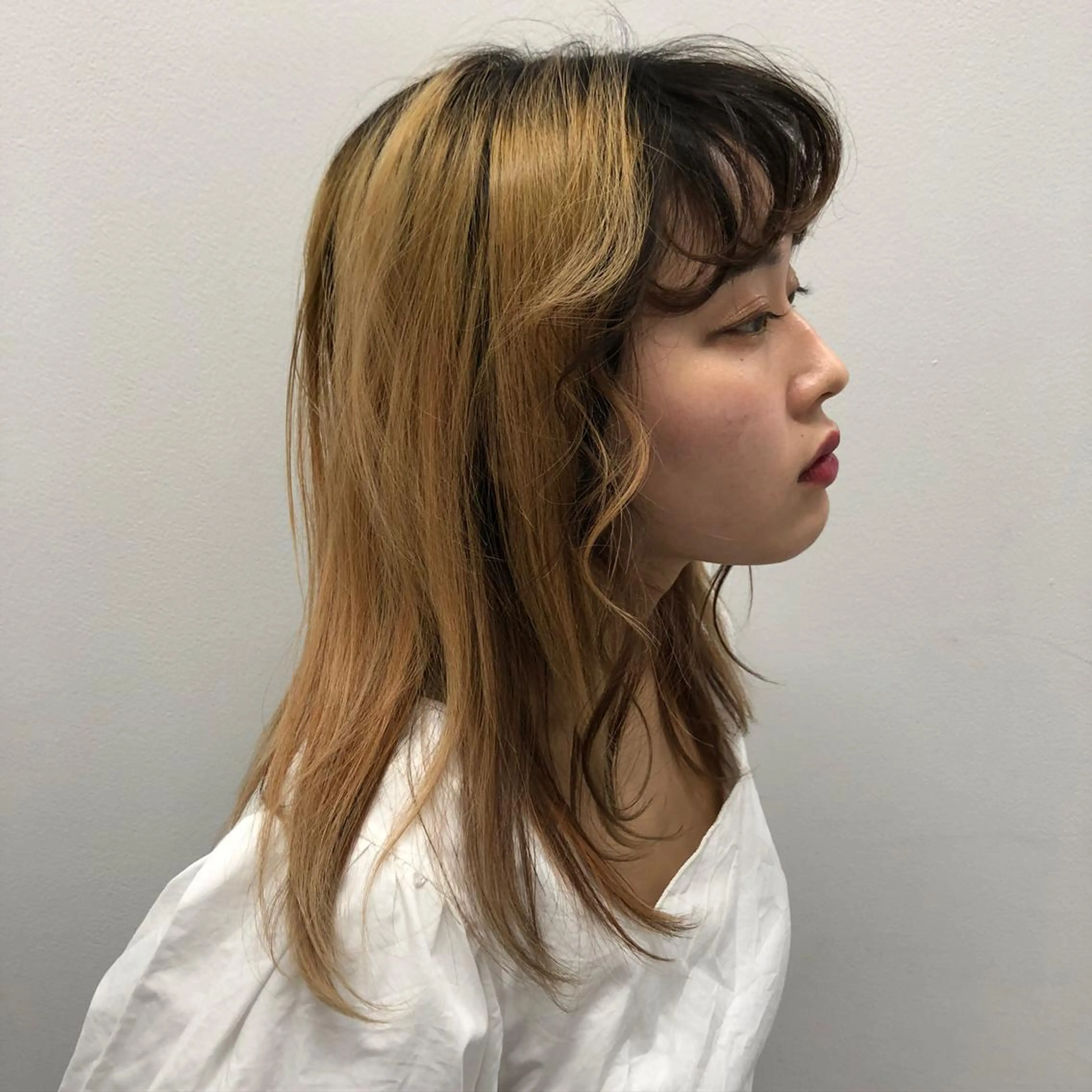 ミディアム カラー ヘアアレンジ 韓国ヘア┊︎レイヤー ┊︎haruka🌙のヘアスタイル