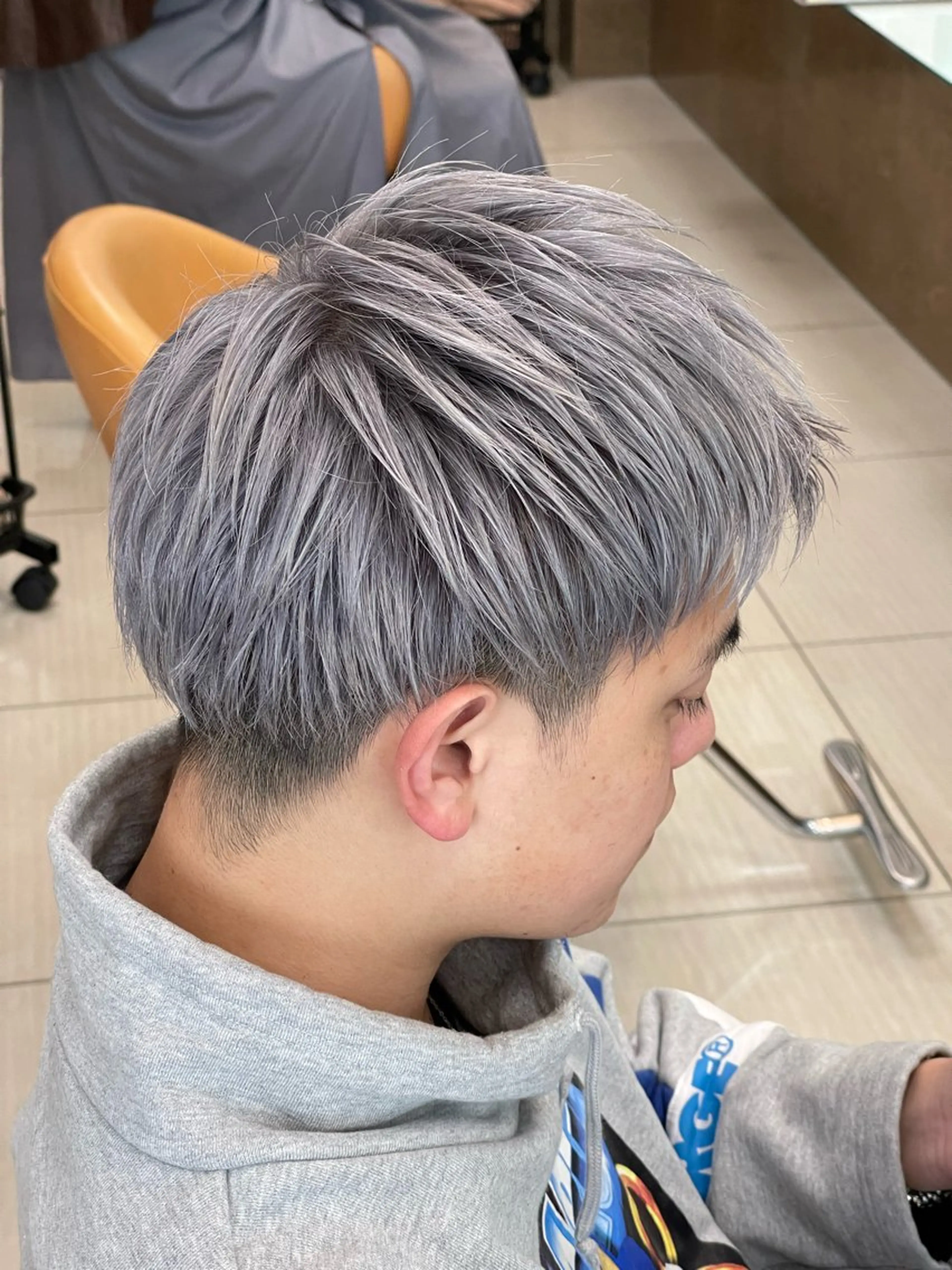 ショート カラー アッシュ アッシュグレー ブリーチ ケアブリーチ ダブルカラー カット ヘアカラー トリートメント SOYON西大寺店所属・ダブルカラー/ 髪質改善💎安藤のヘアスタイル