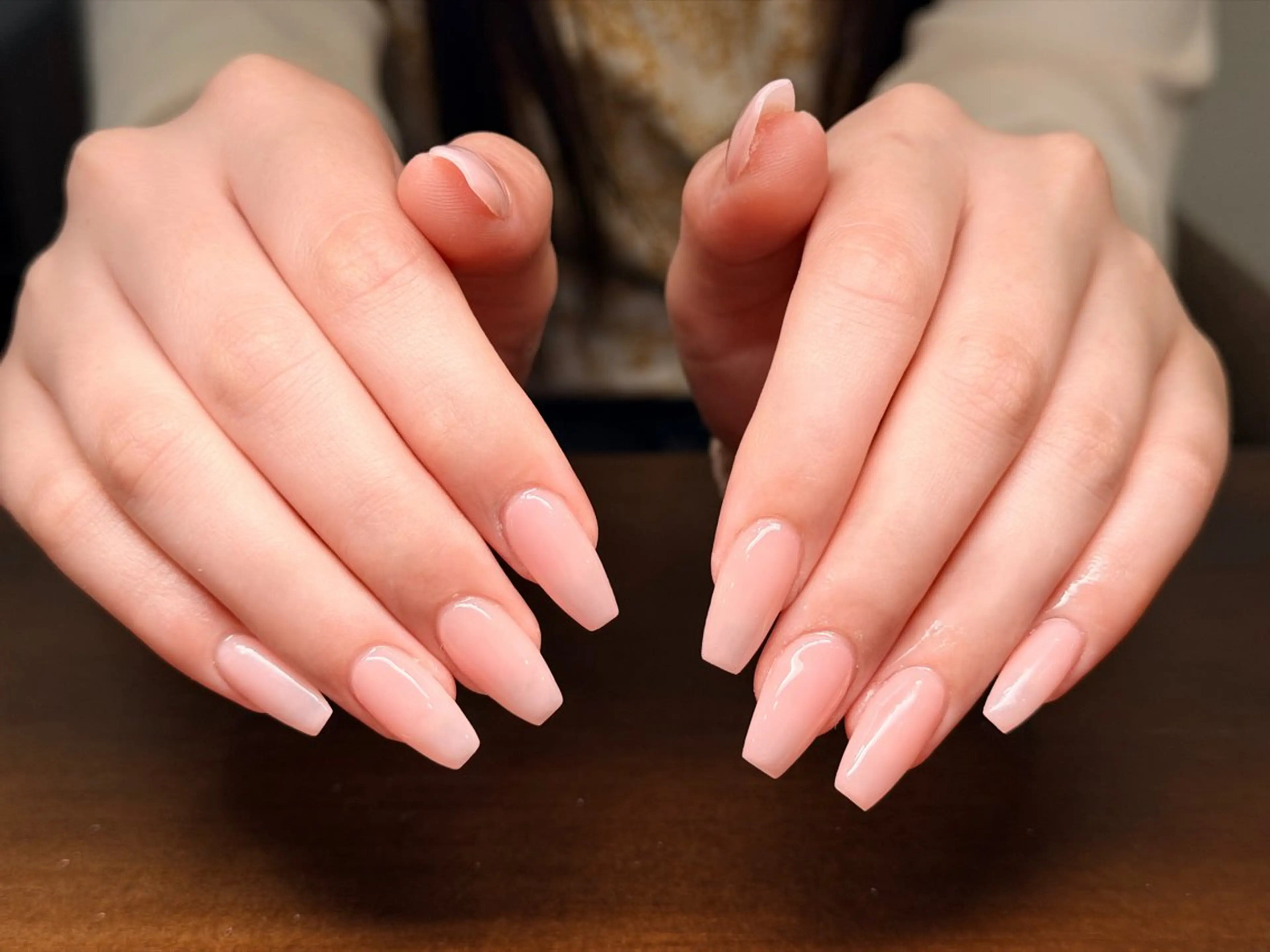 ネイル オーロラネイル ブルー チークネイル フットネイル フレンチネイル ハンドネイル REI レイのネイルデザイン