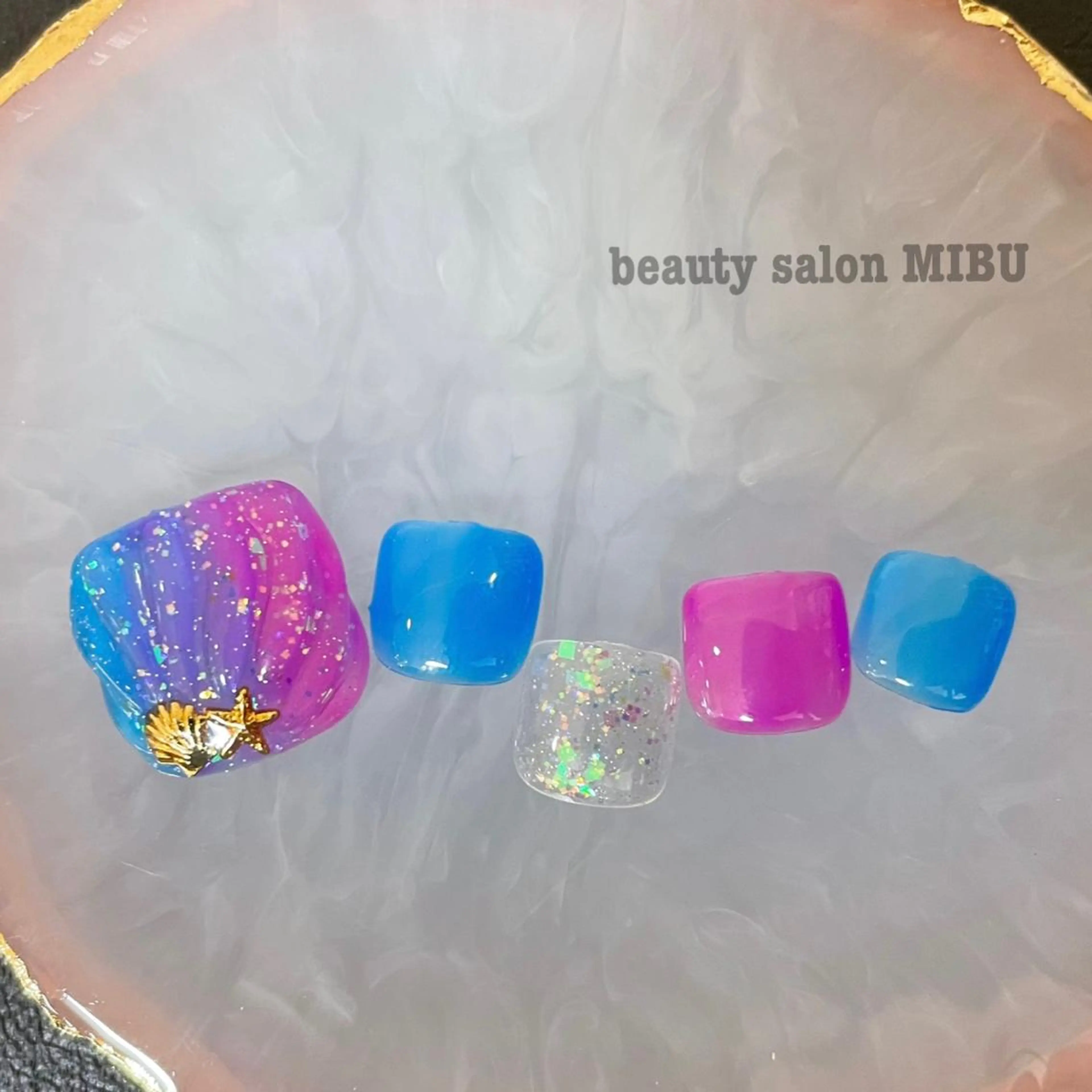 ネイル フットネイル Sunny.Roa nail💅のネイルデザイン