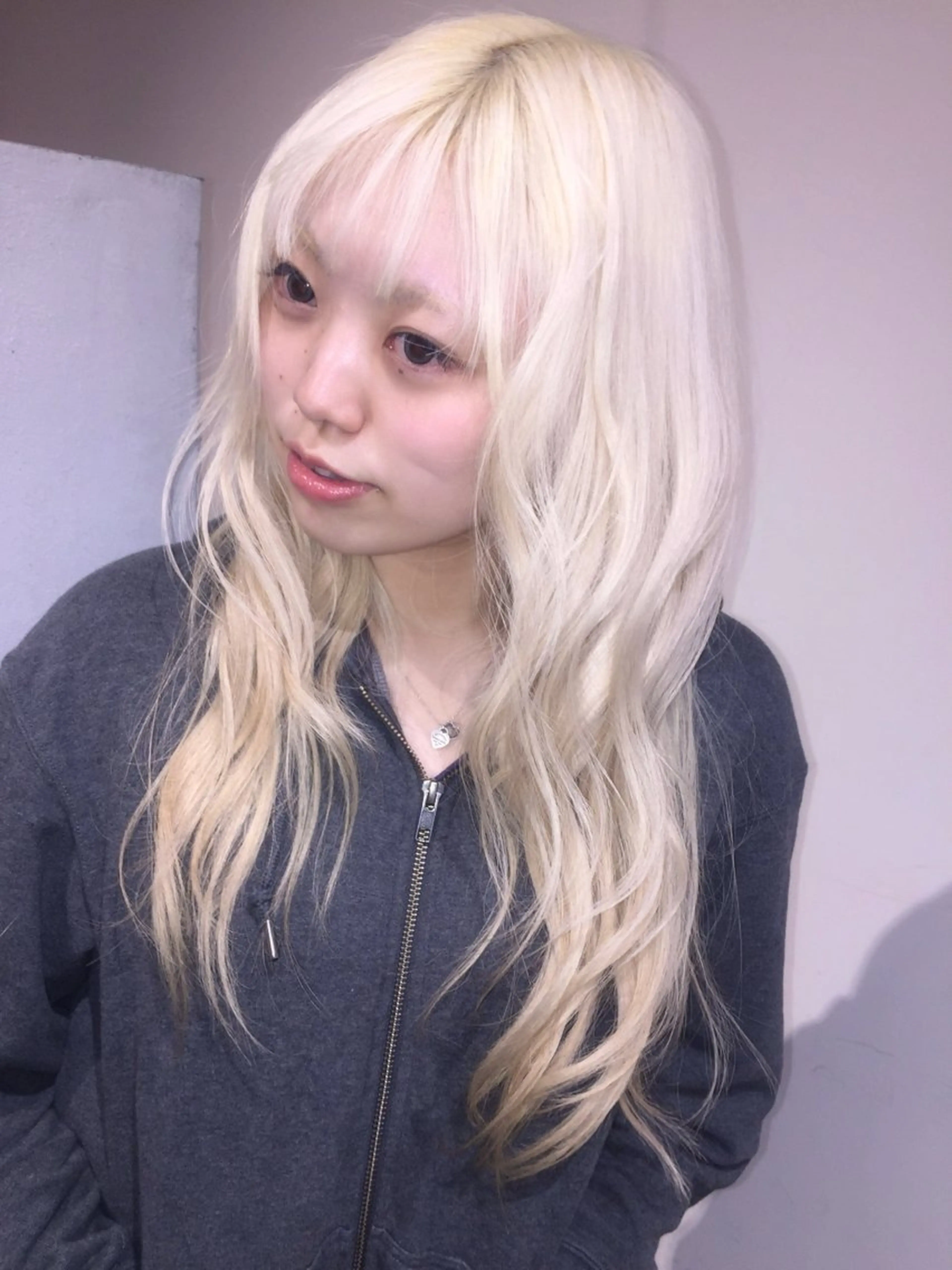 ロング 髙林 優衣のヘアスタイル