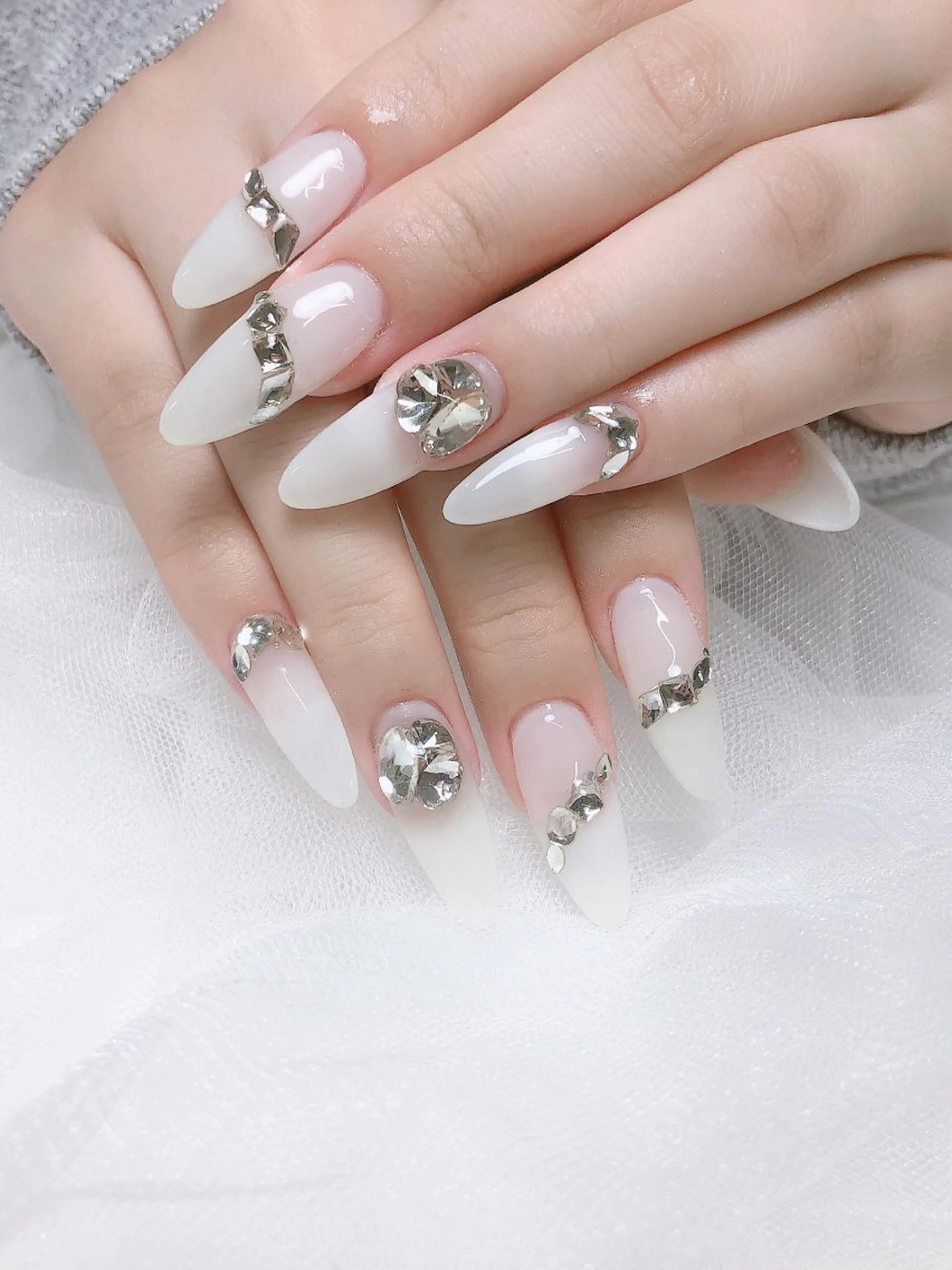 ネイル LR.ONE ヨウのネイルデザイン