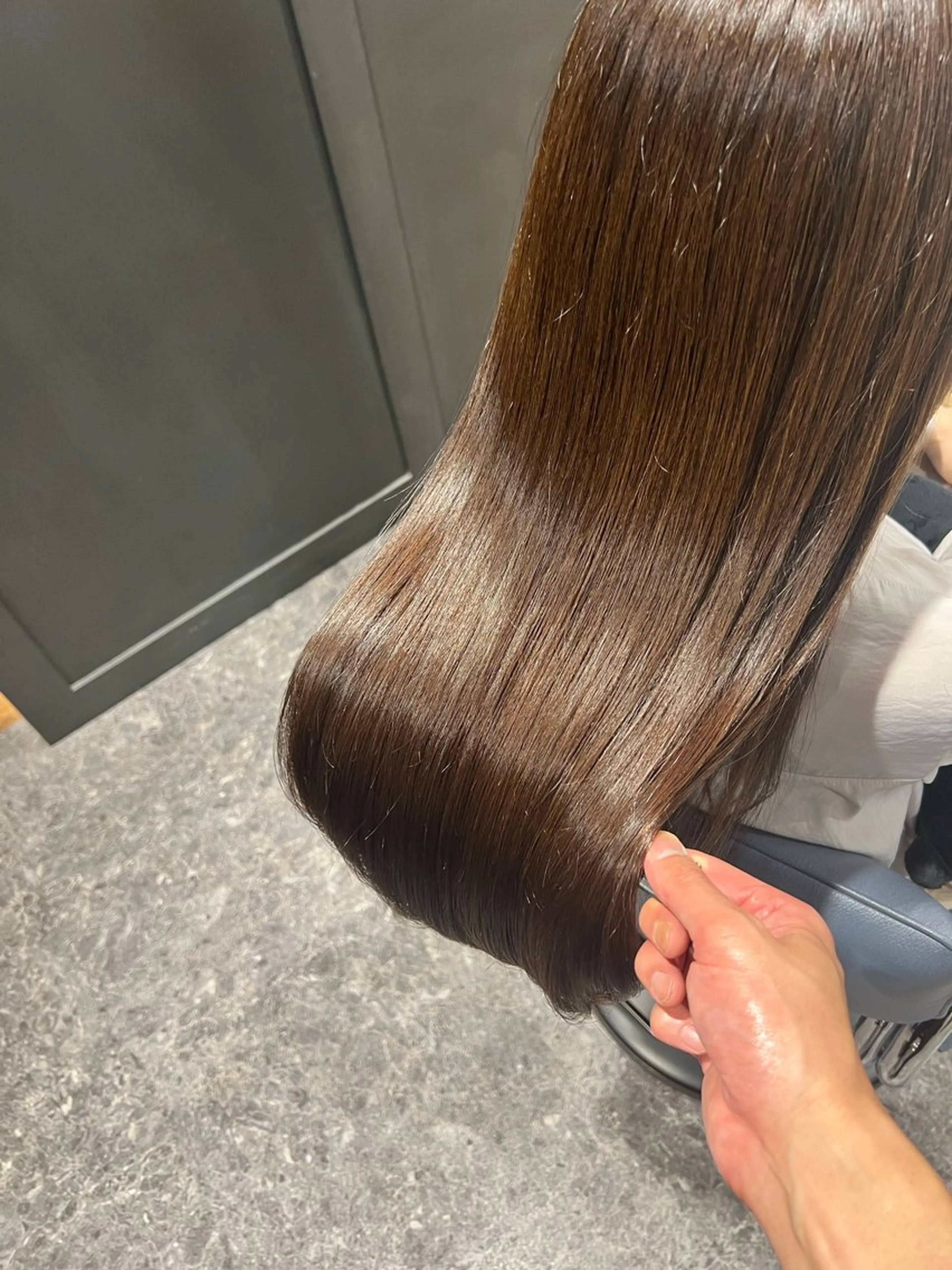 ロング カラー ブリーチ イルミナカラー 髪質改善 縮毛矯正 カット ヘアカラー トリートメント OAK 中目黒のヘアスタイル