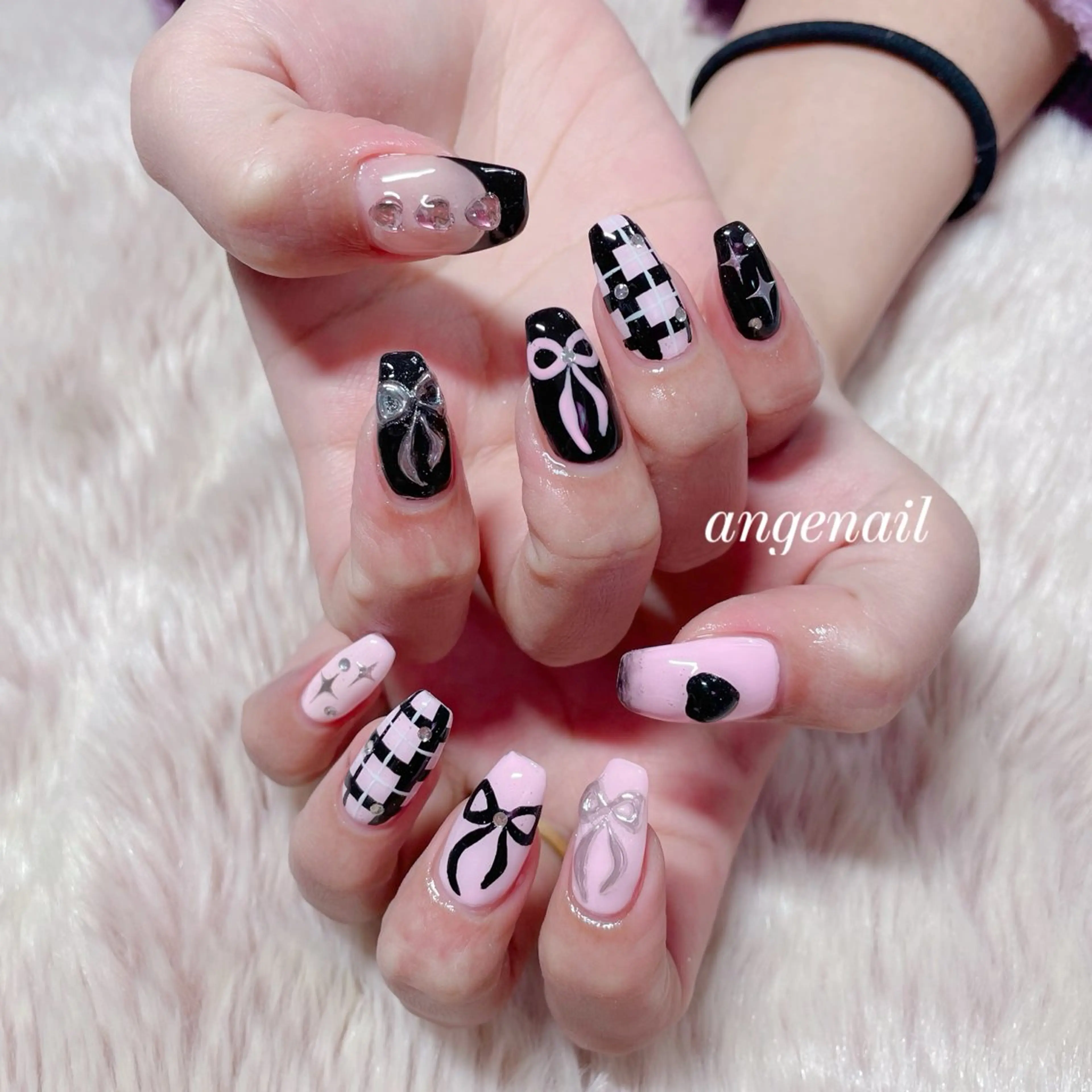 ネイル ハンドネイル オーナーネイリスト MAKIのネイルデザイン