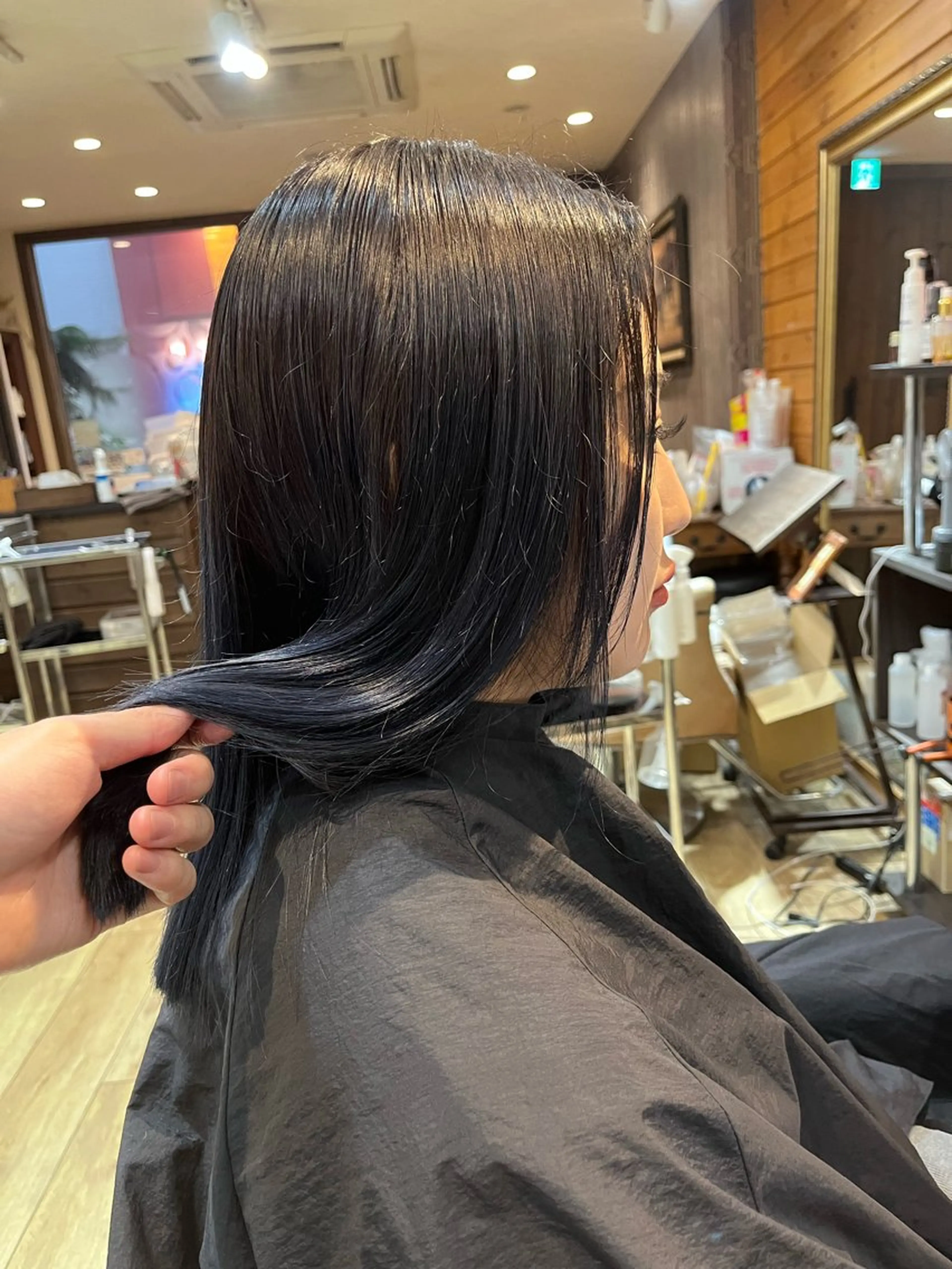 ミディアム カラー ネイビーカラー ヘアカラー 中園康 /カラー/ブリーチのヘアスタイル