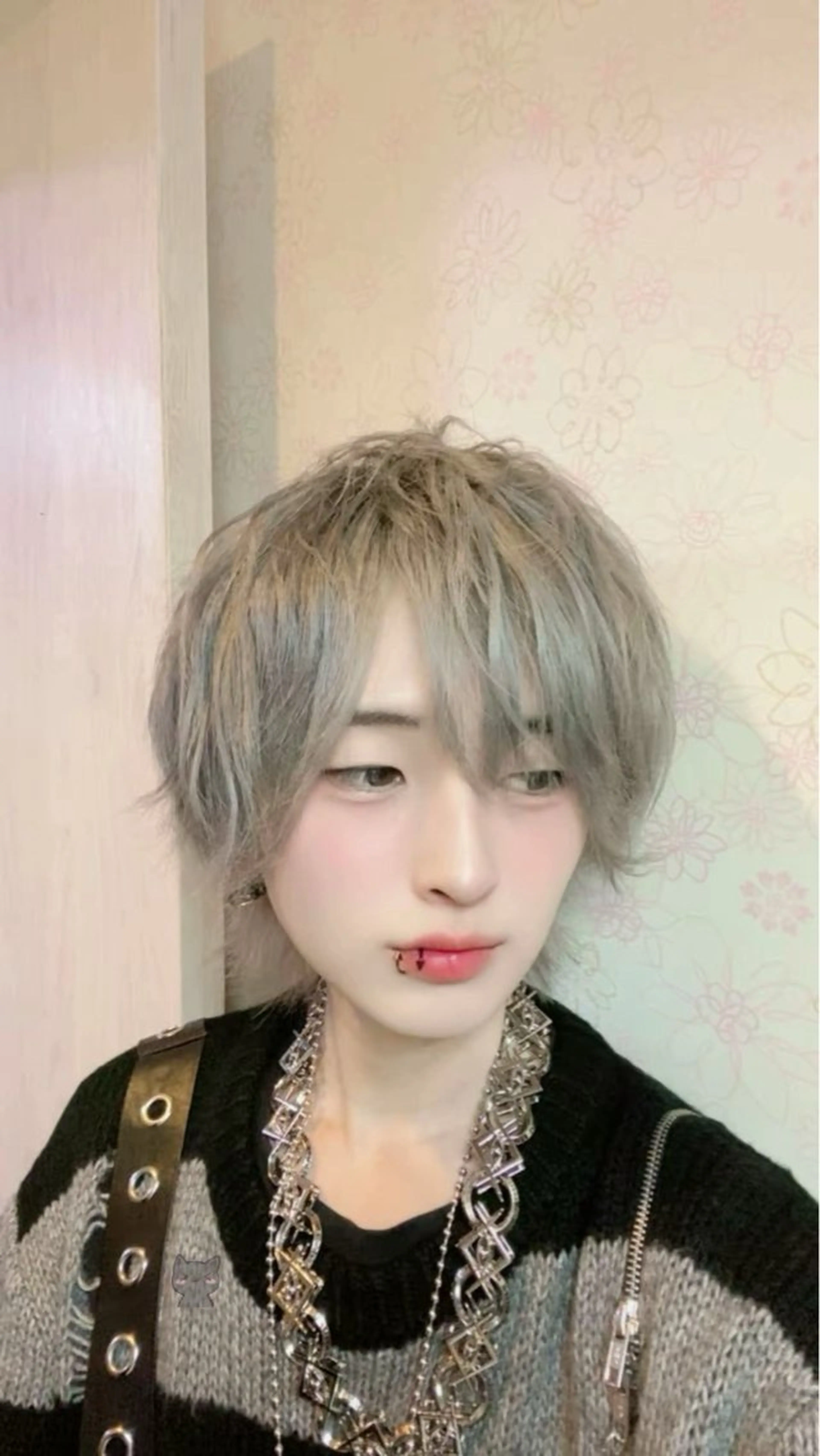 メンズ ヘアカラー ⚡️ エマ🥑のヘアスタイル