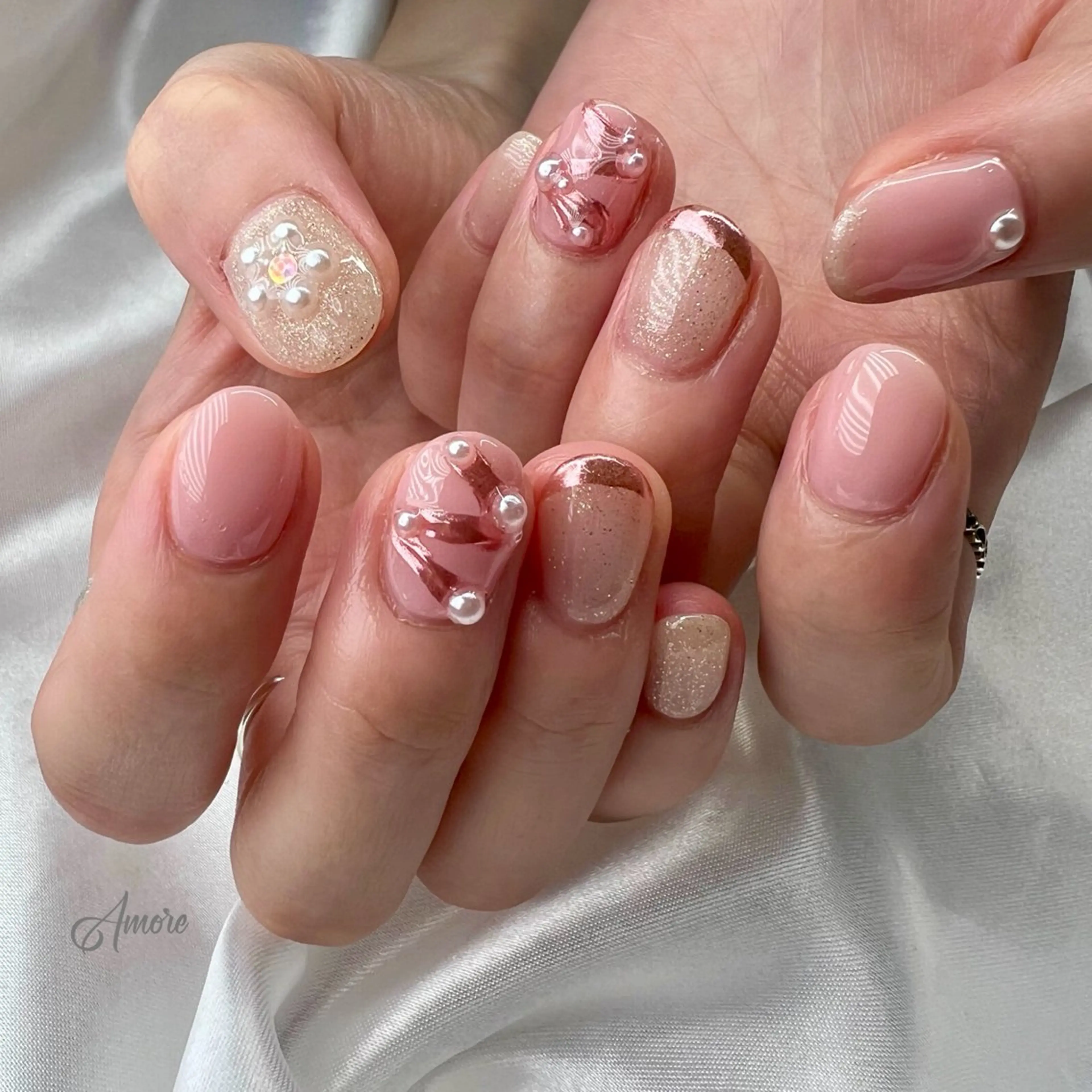 ネイル ジェルネイル キラキラネイル 韓国ネイル パラジェル You kyehwaのネイルデザイン